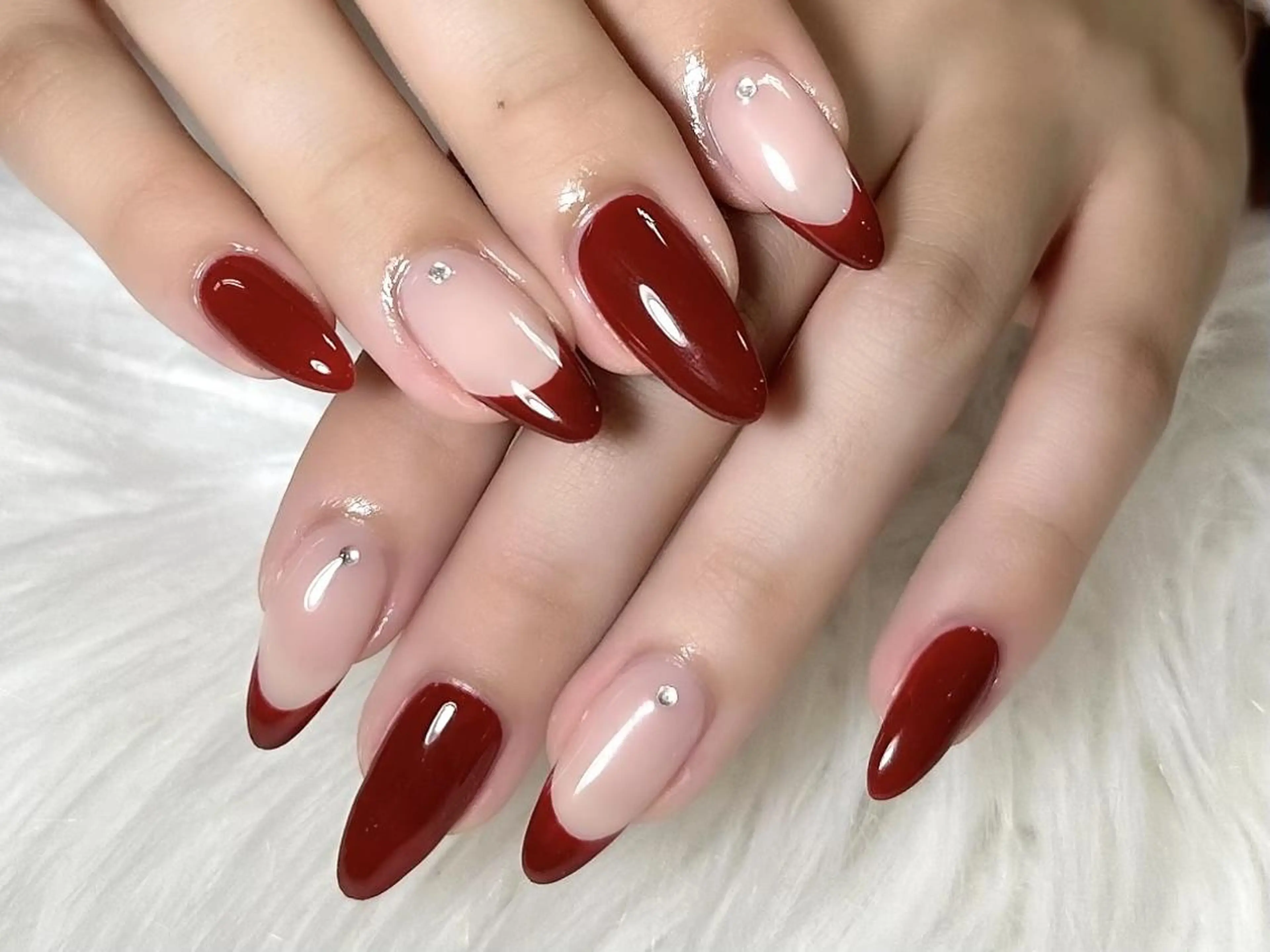 ネイル ❤️💛🩵京橋 痛ネイル⭐️3Dのネイルデザイン