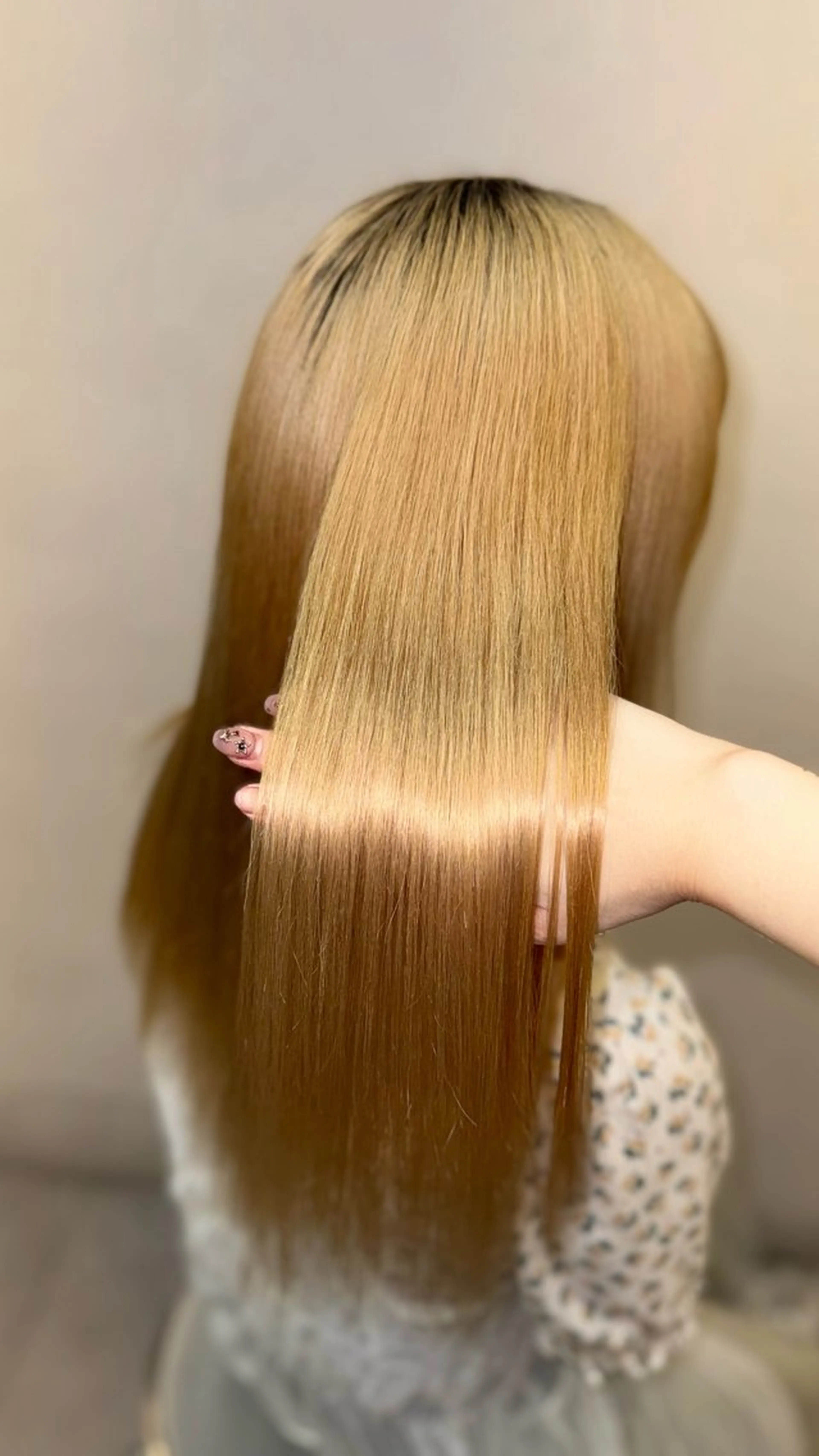 セミロング 縮毛矯正 トリートメント 🤍 韓国ヘア / INORI 🤍のヘアスタイル