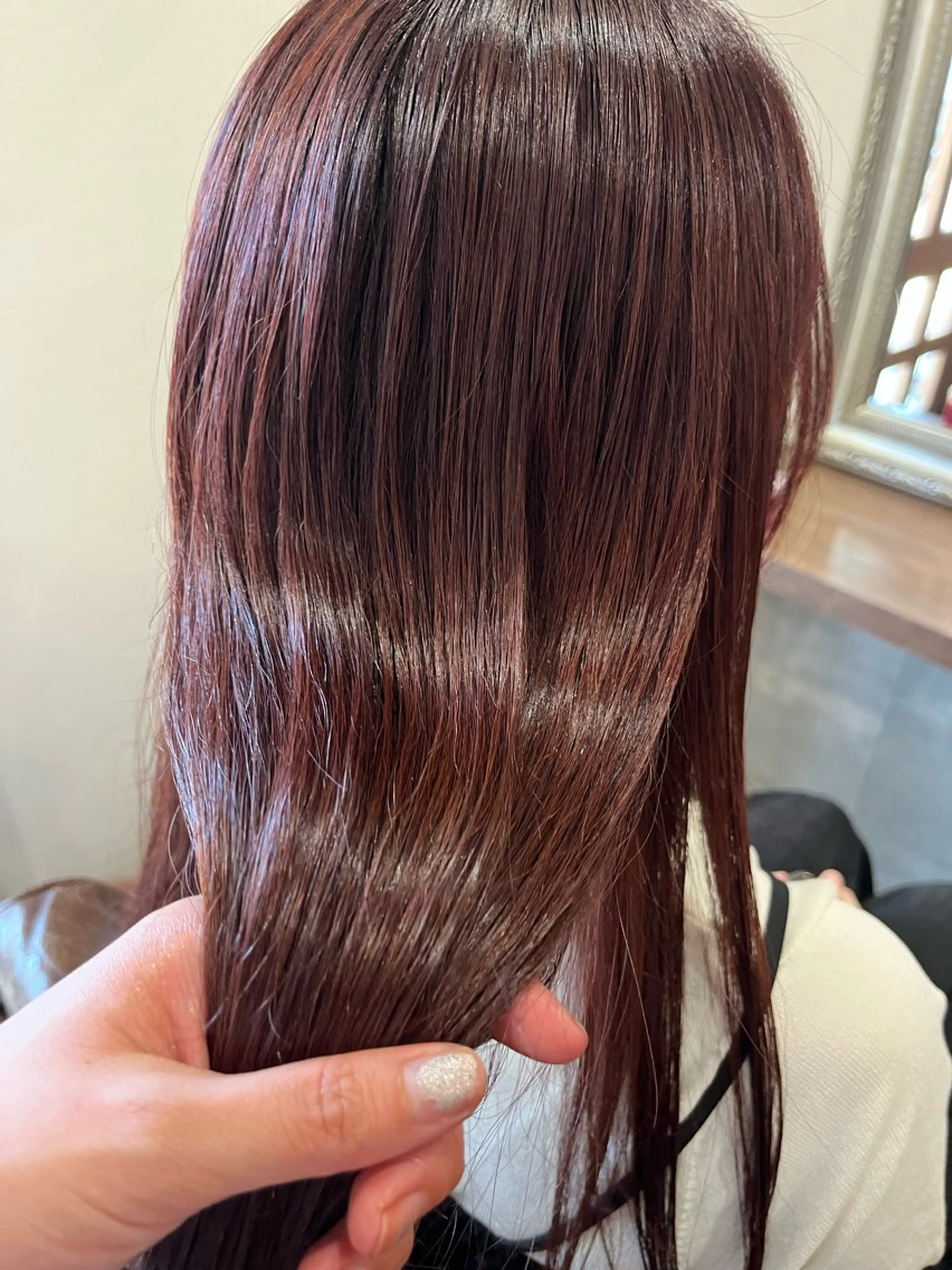 ロング ピンクブラウン ☺︎宮田 麻衣☺︎のヘアスタイル