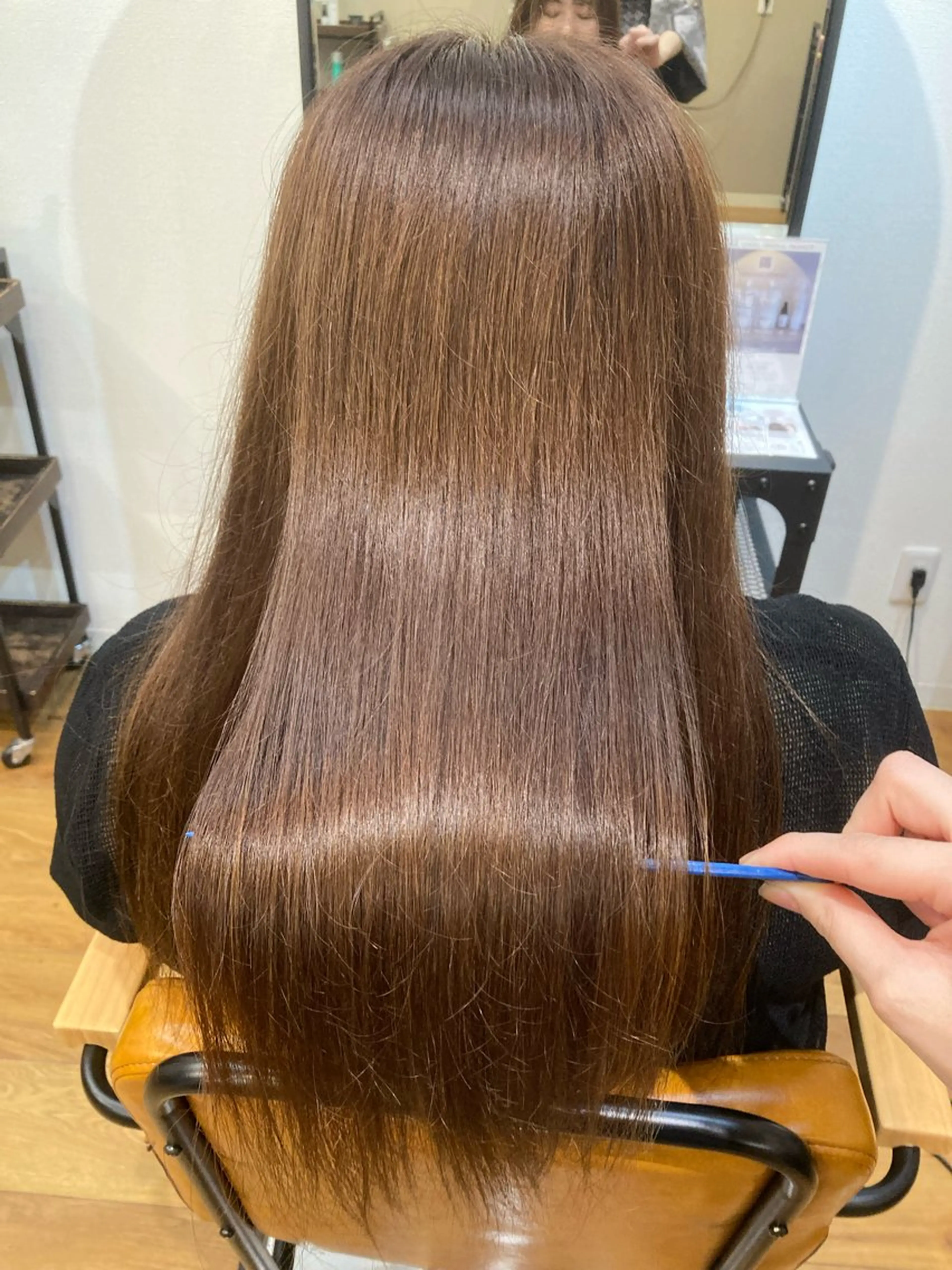 セミロング カラー ベージュカラー シルバー ヘアカラー LOANA  MIDORINO所属・カラーモデル/ つくば市みどりののヘアスタイル