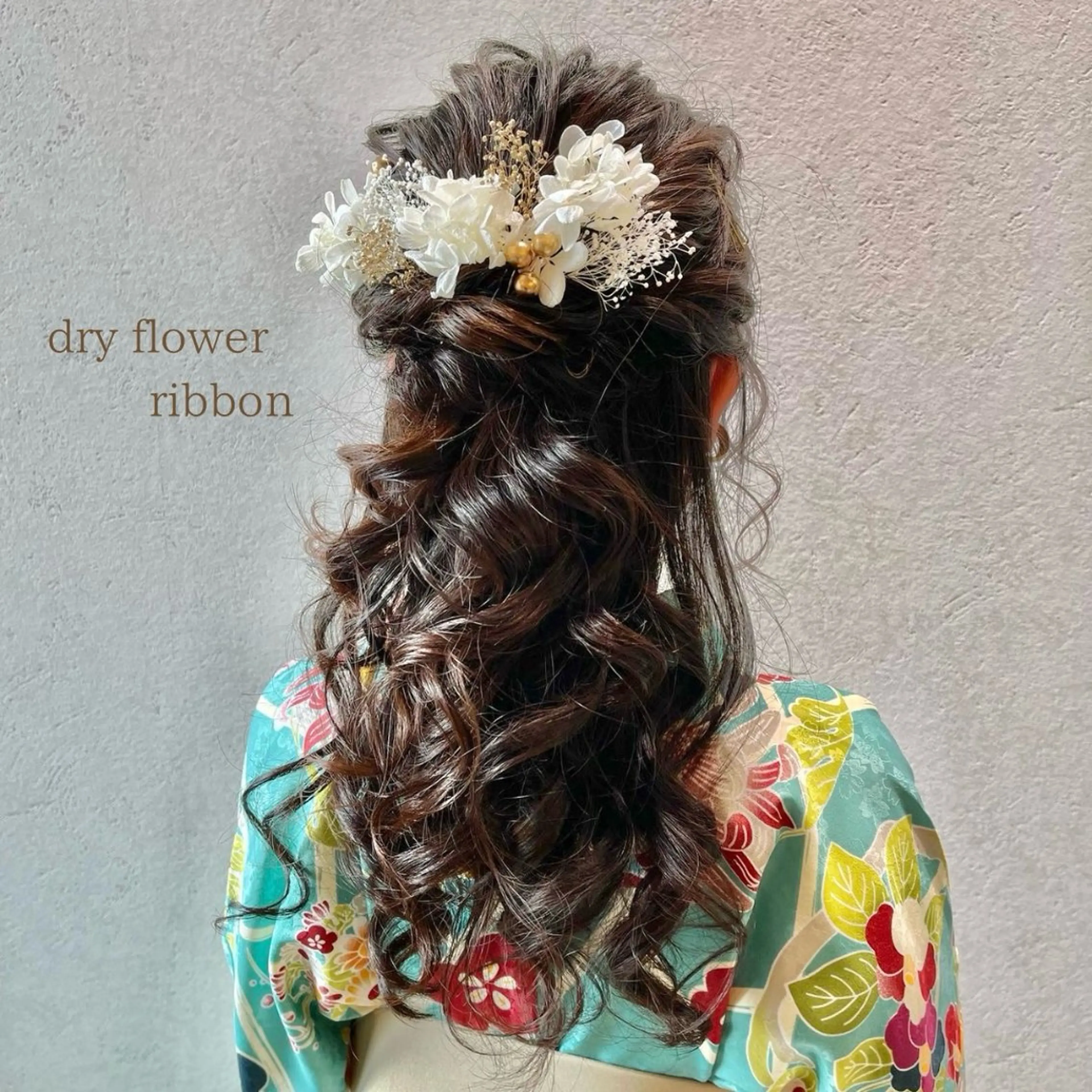 セミロング ヘアアレンジ 結婚式・ブライダル デート 卒業式のヘアスタイル ヘアセット charm《銀座》 ヘアセット/縮毛矯正のヘアスタイル