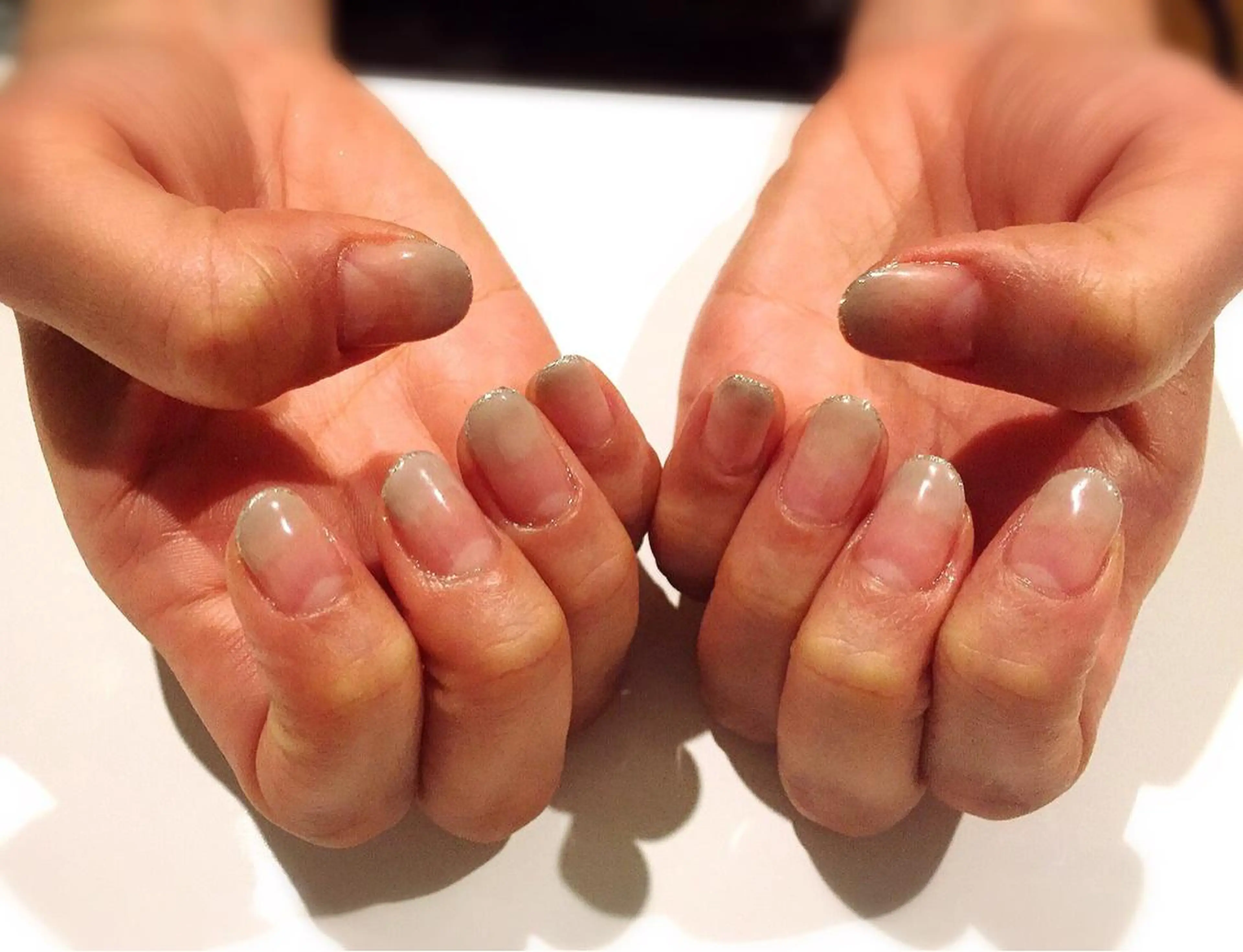 ネイル グラデーション ラメ(グリッター) Lily closetのネイルデザイン