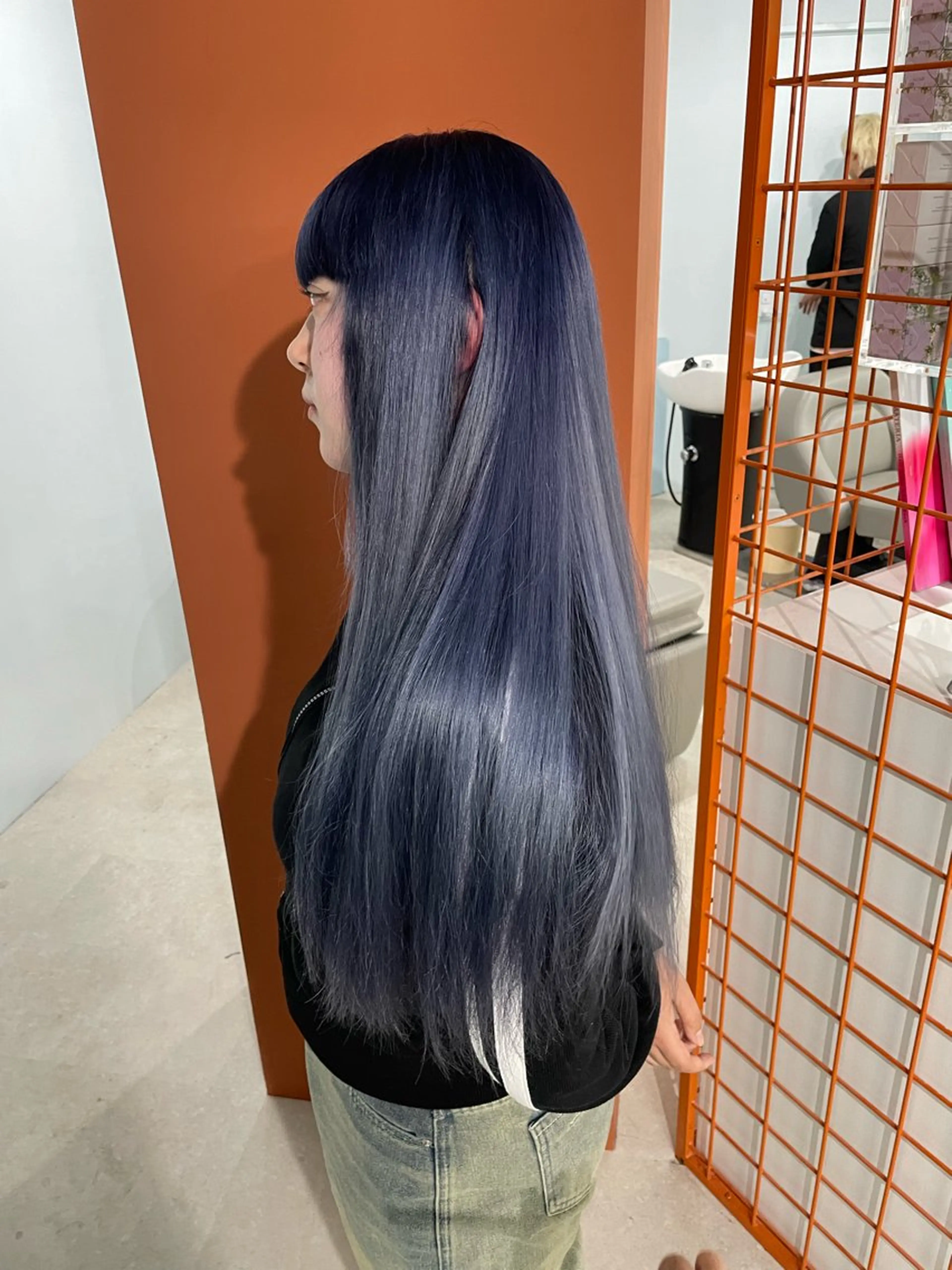 【再来】ブリーチリタッチ(前回から10週間以内)＋カラー＋トリートメントの写真