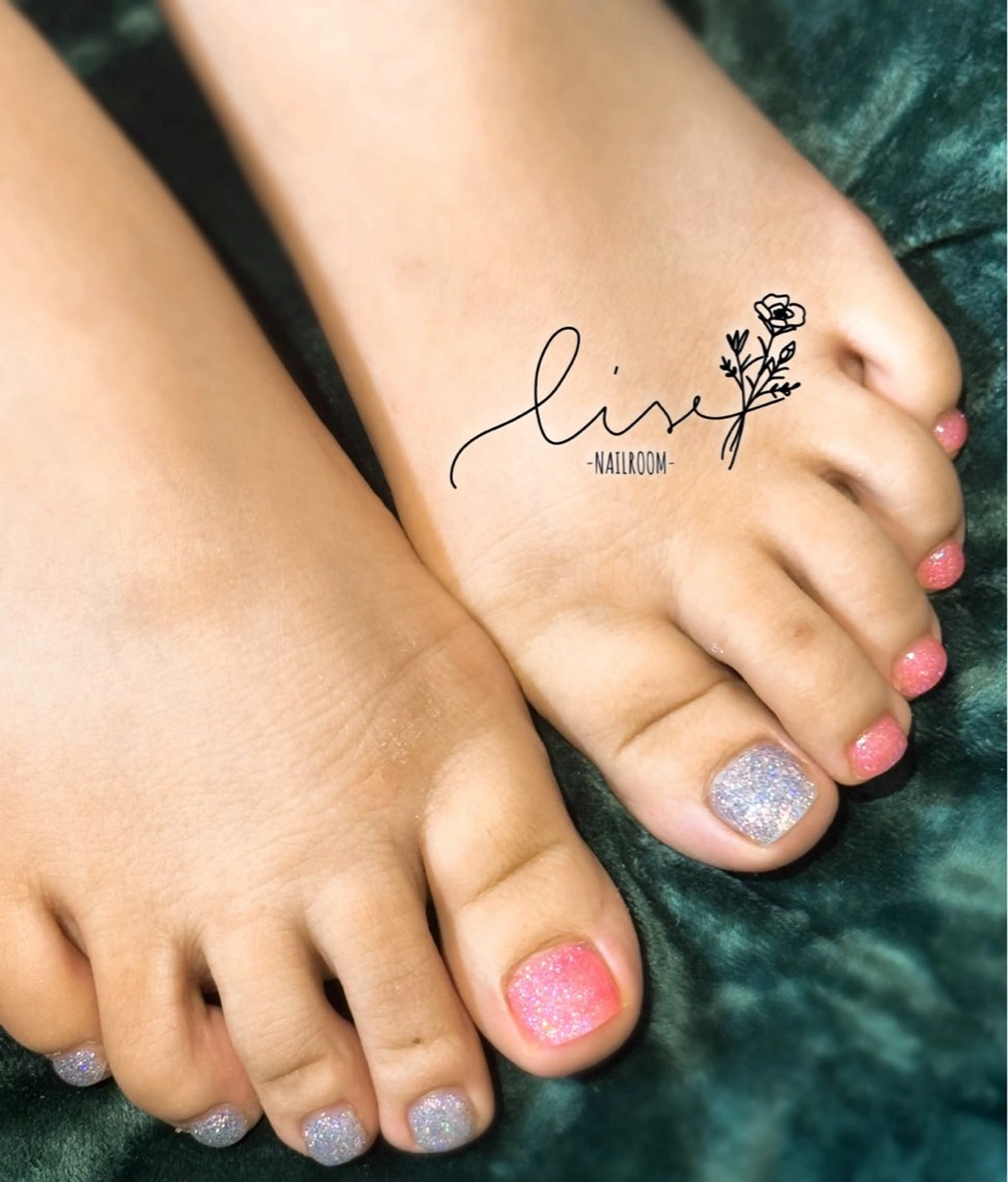 ネイル フットネイル Lise ﾘｾﾞ ﾈｲﾙﾙｰﾑのネイルデザイン