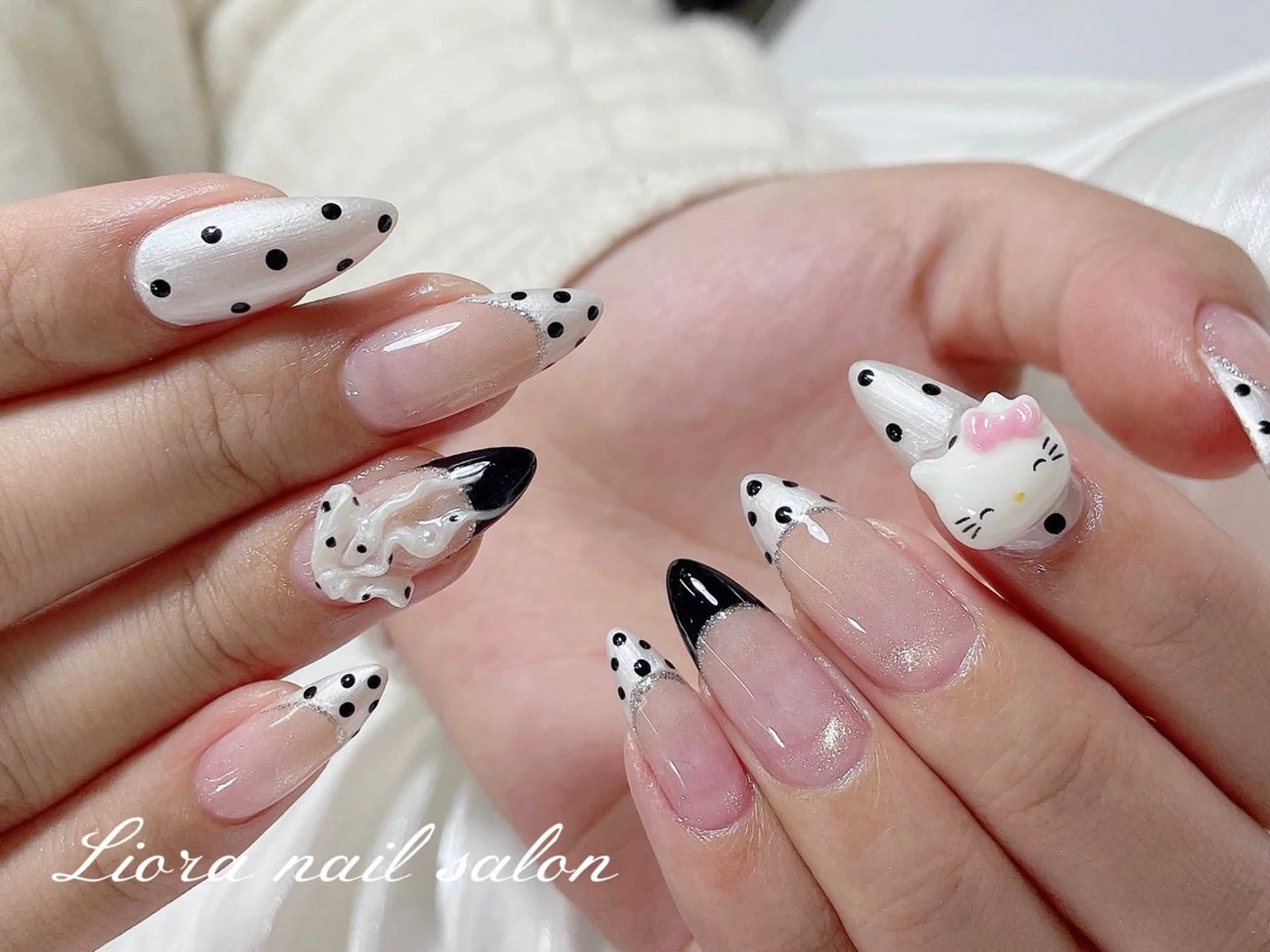 ネイル チークネイル フットネイル フレンチネイル ジェルネイル ガーリー ハンドネイル Liora nail スカルプ専門店のネイルデザイン