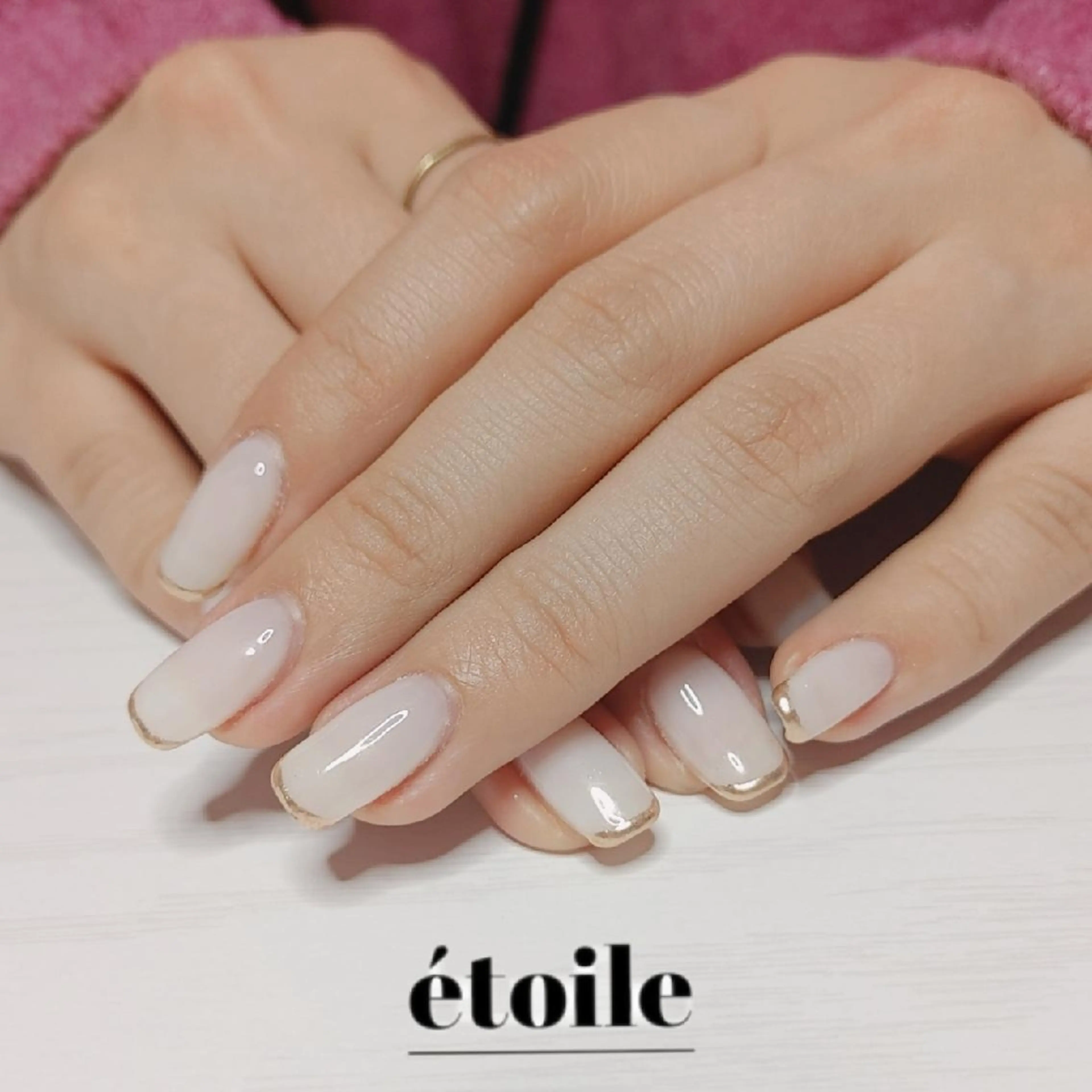 ネイル フレンチネイル ミラーネイル ホワイト ハンドネイル ハンドケア étoile(エトワール)所属・山田 可愛のネイルデザイン