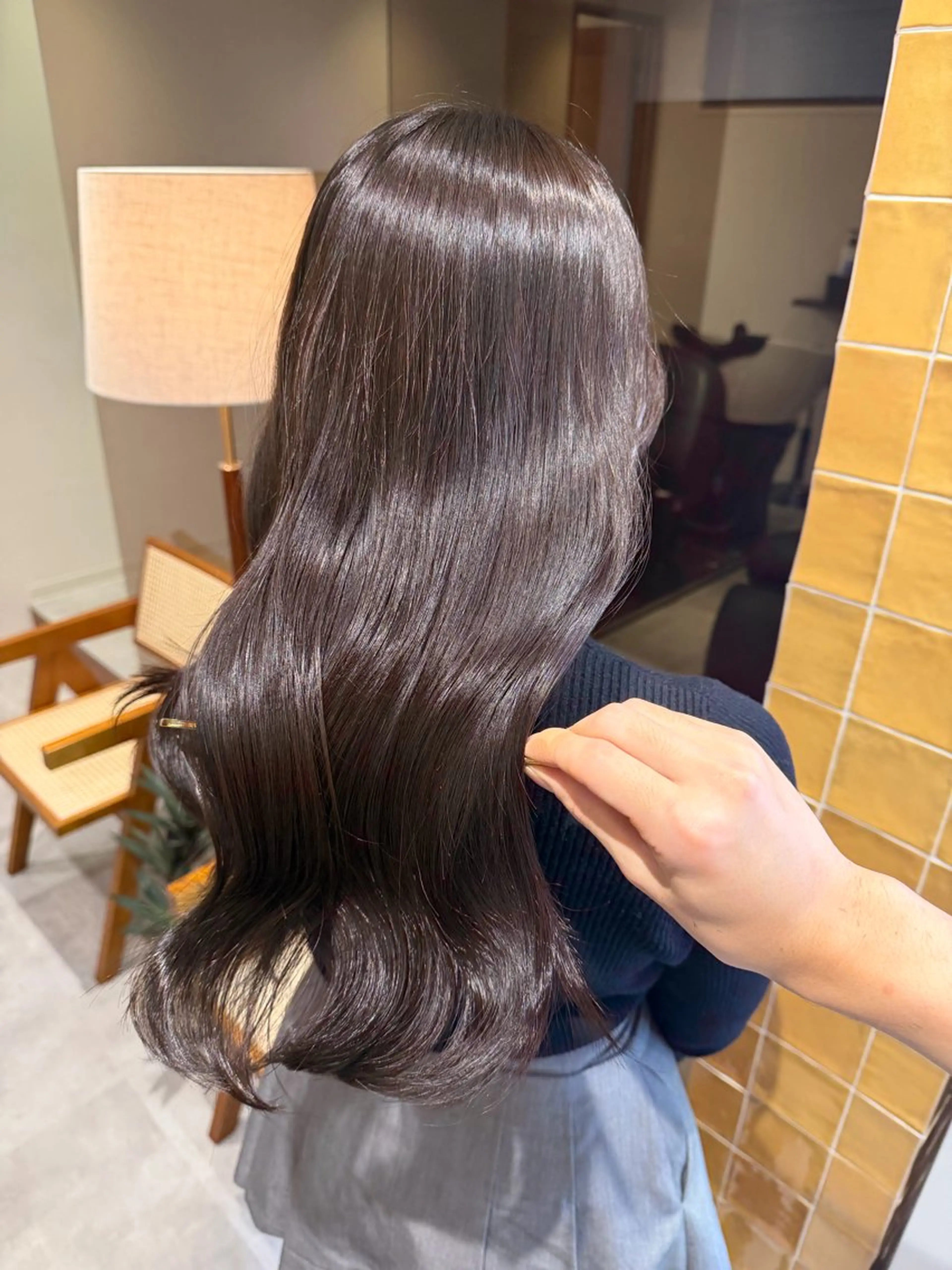 ロング ヘアカラー トリートメント 艶髪/透明感 レイヤー YUKIのヘアスタイル