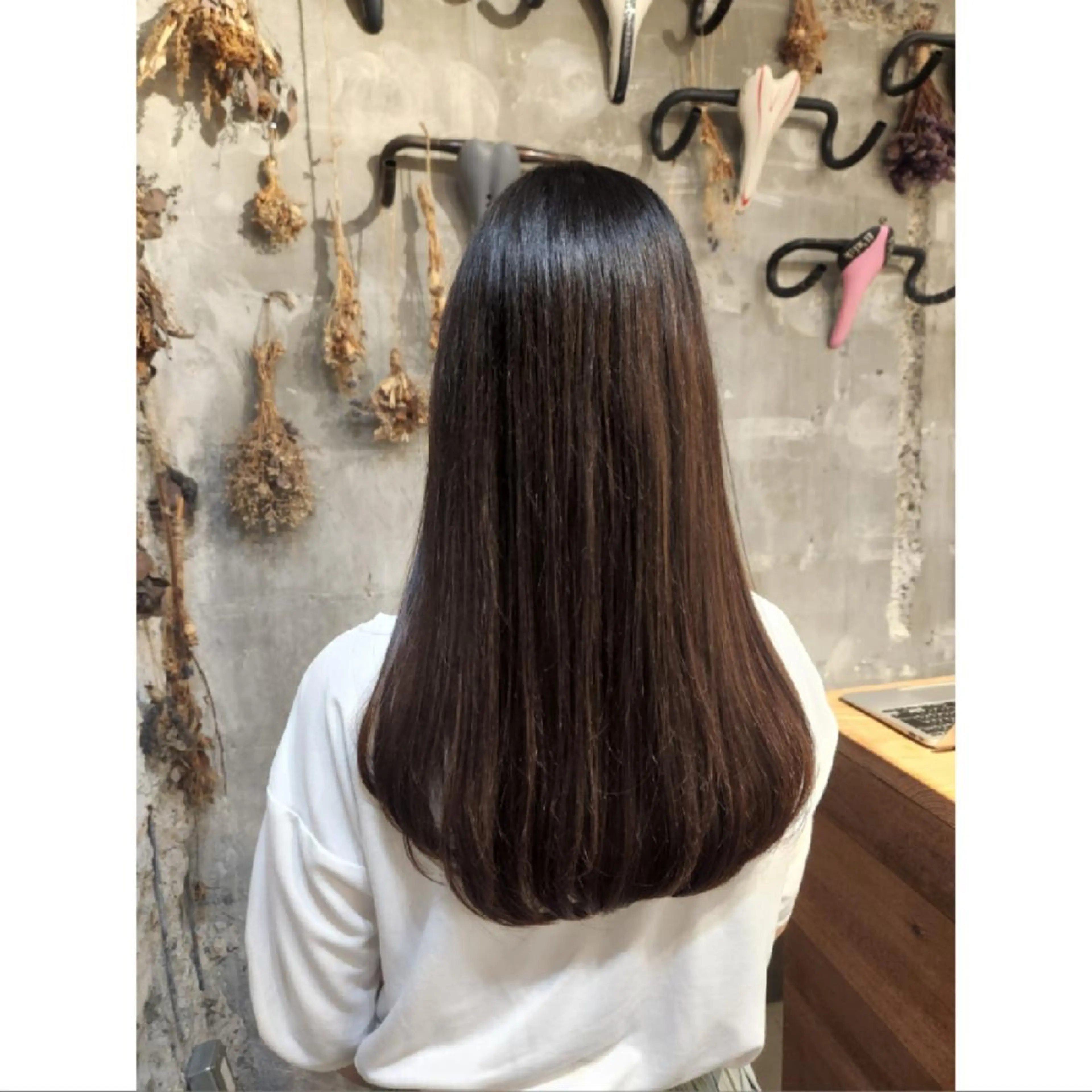 ロング ヘアアレンジ 井尻 柚都歩のヘアスタイル