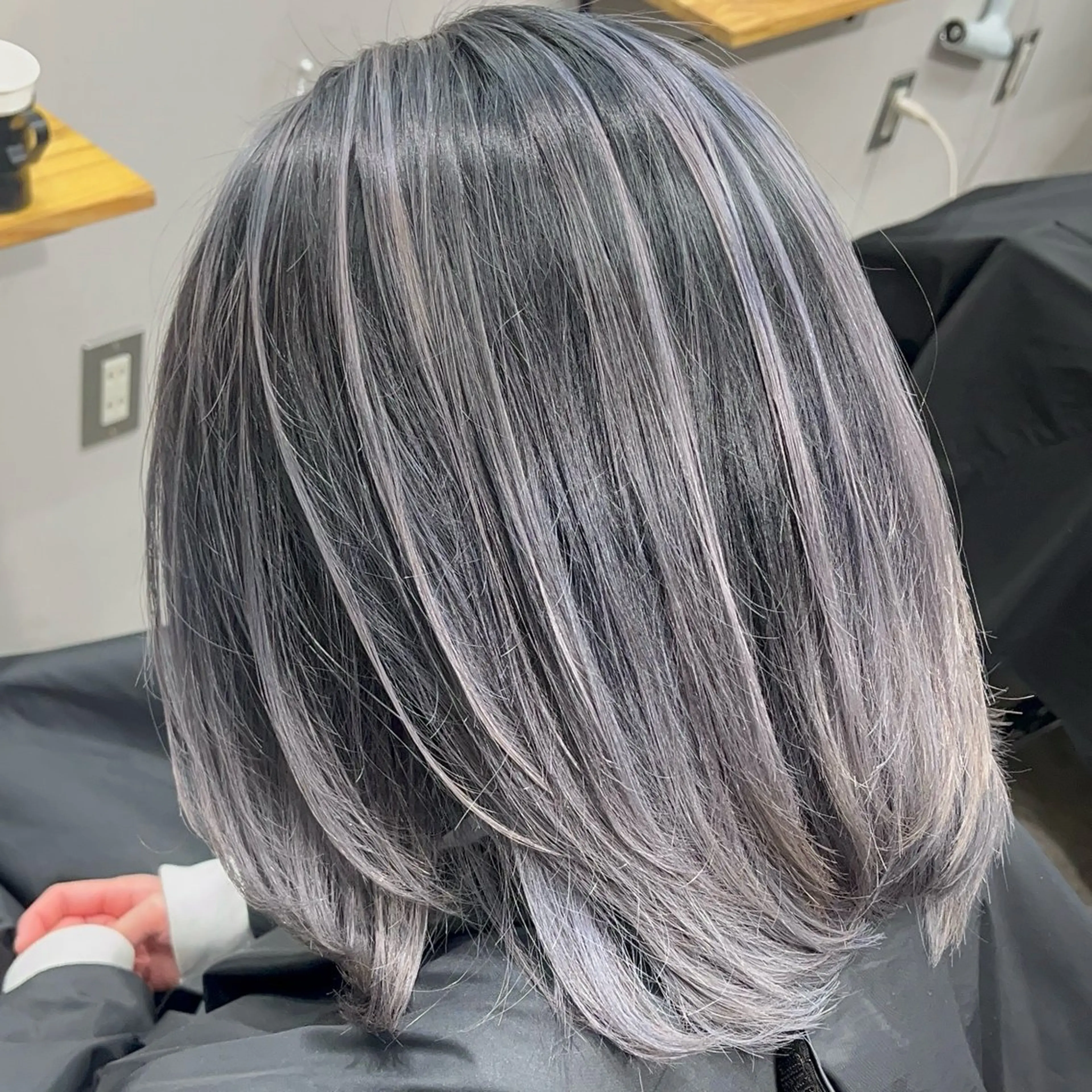 ショート カラー ヘアカラー トリートメント juhl/髪質改善/ 縮毛矯正/遠藤航平のヘアスタイル