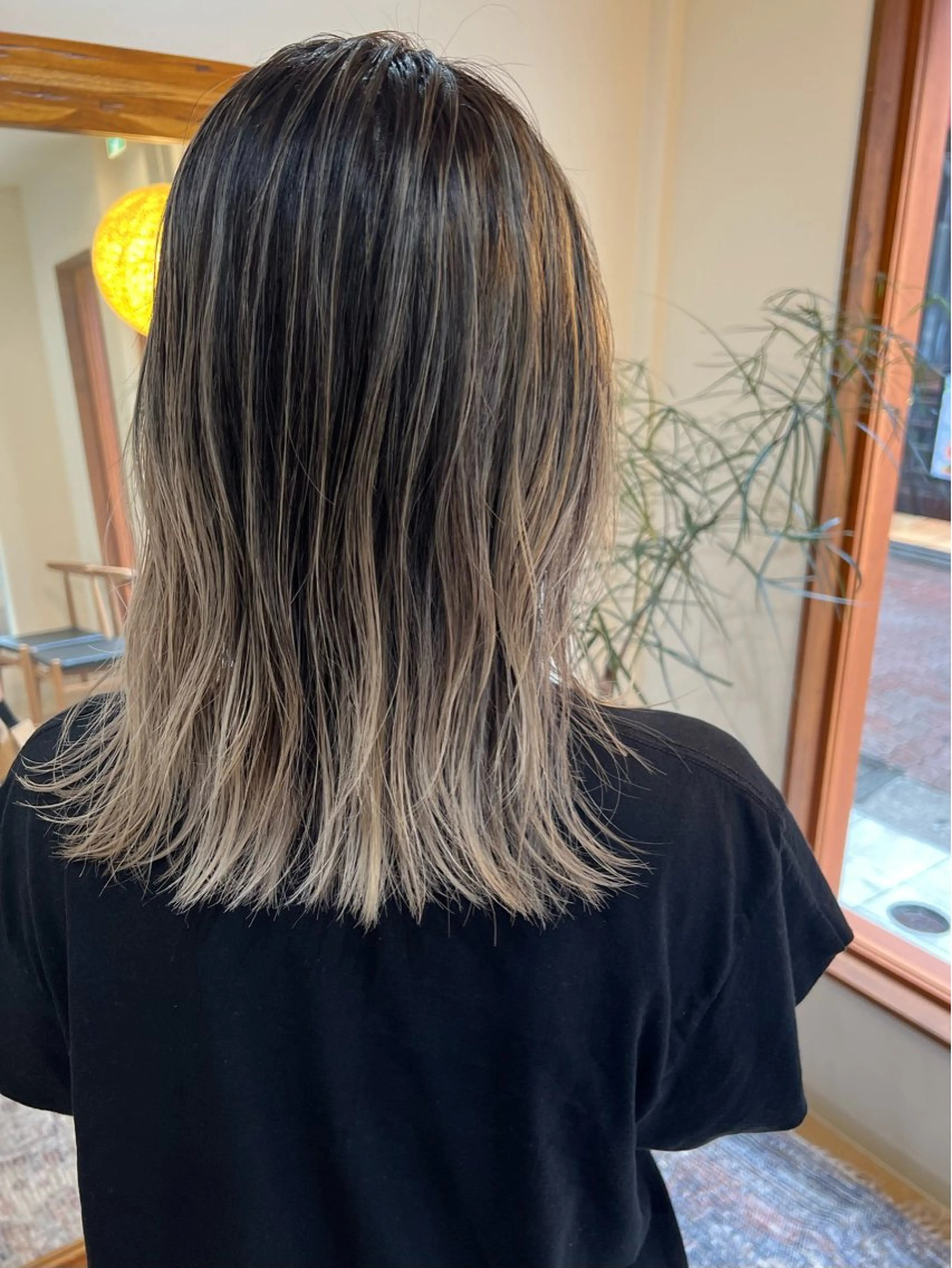 セミロング トリートメント カット ヘアカラー トリートメント 【🌟白髪ぼかし🌟 】レイヤー‼️長谷川のヘアスタイル