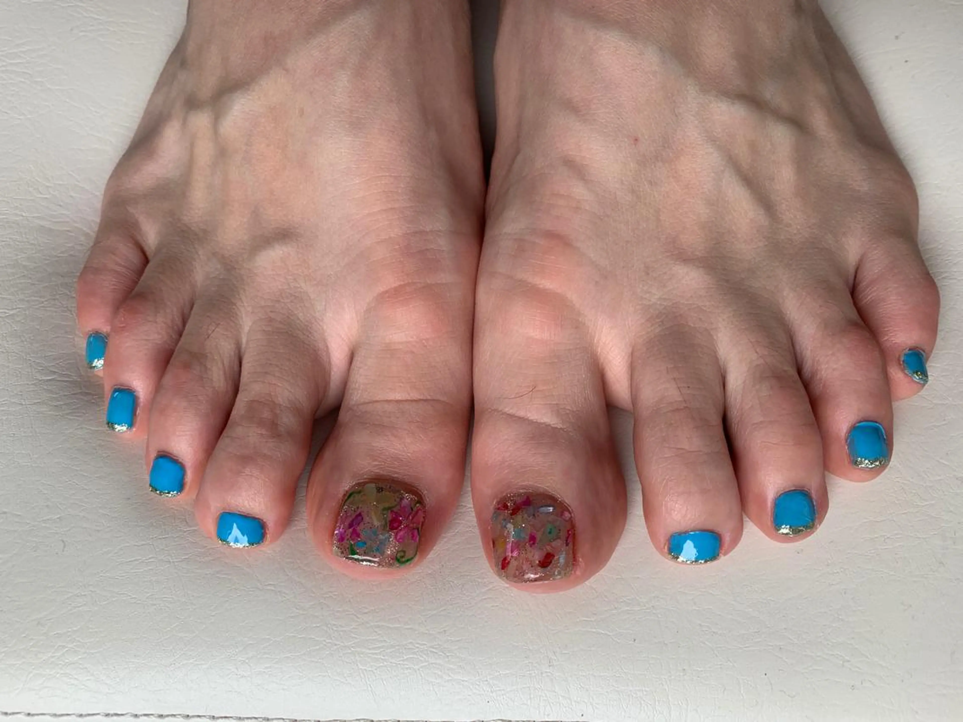 ネイル ブルー フラワーネイル フットネイル ジェルネイル ゴールド noheanail YONEDAのネイルデザイン