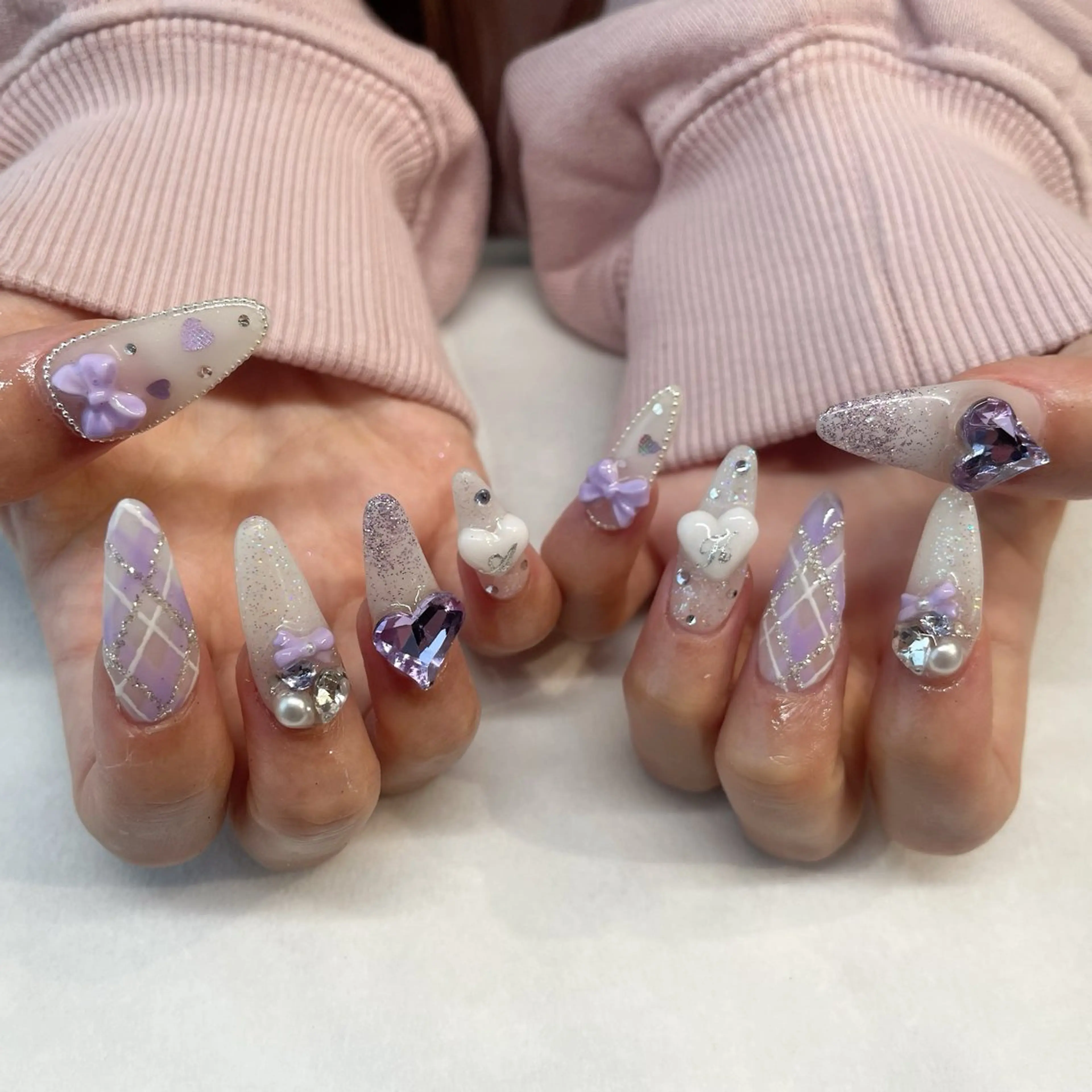 ネイル ハンドネイル 💎🐰 saki. m 🐰💎のネイルデザイン