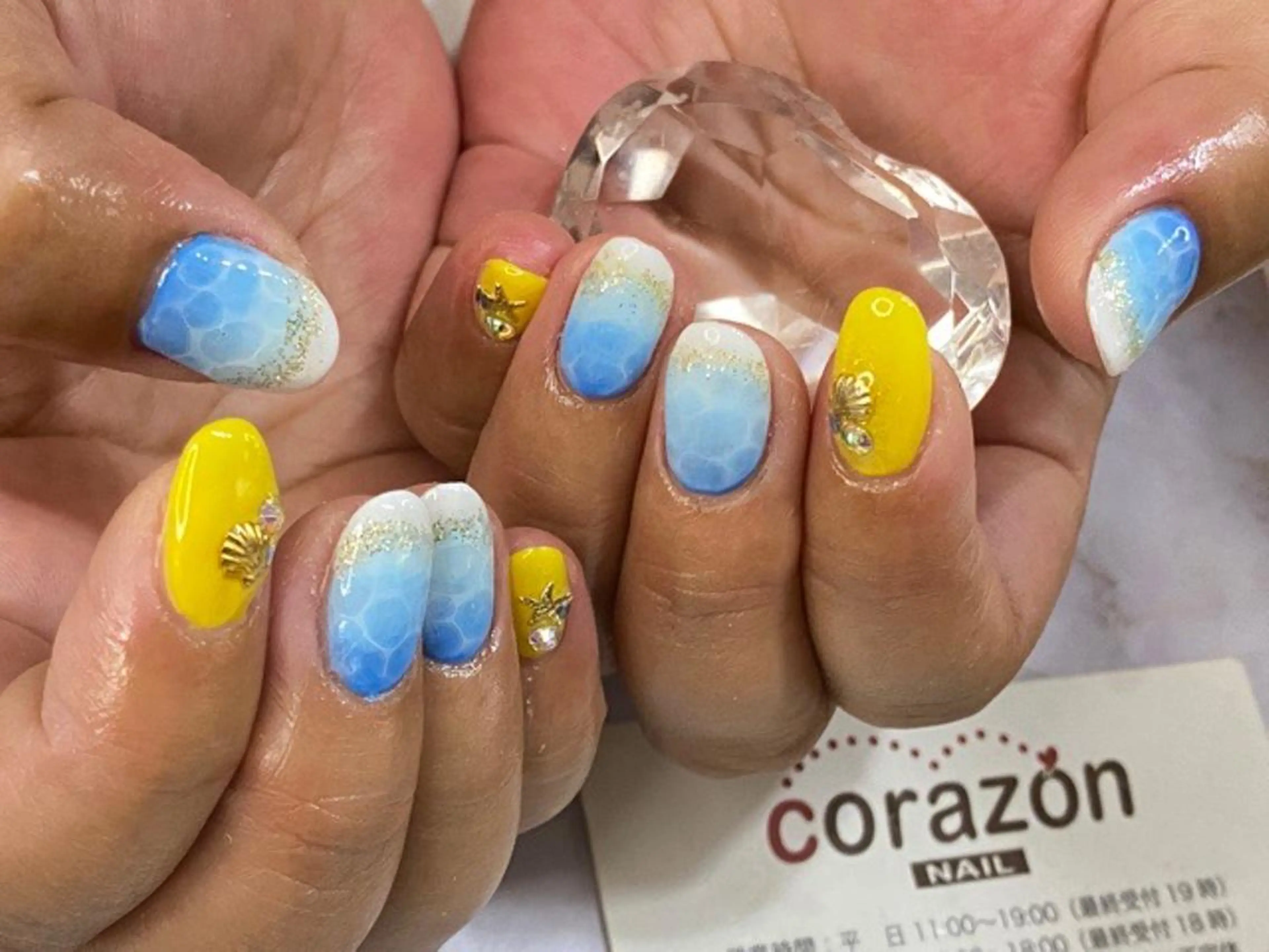 ネイル アートネイル フレンチネイル 水色 ワンカラーネイル ホワイト corazon所属・ネイリスト aicoのネイルデザイン