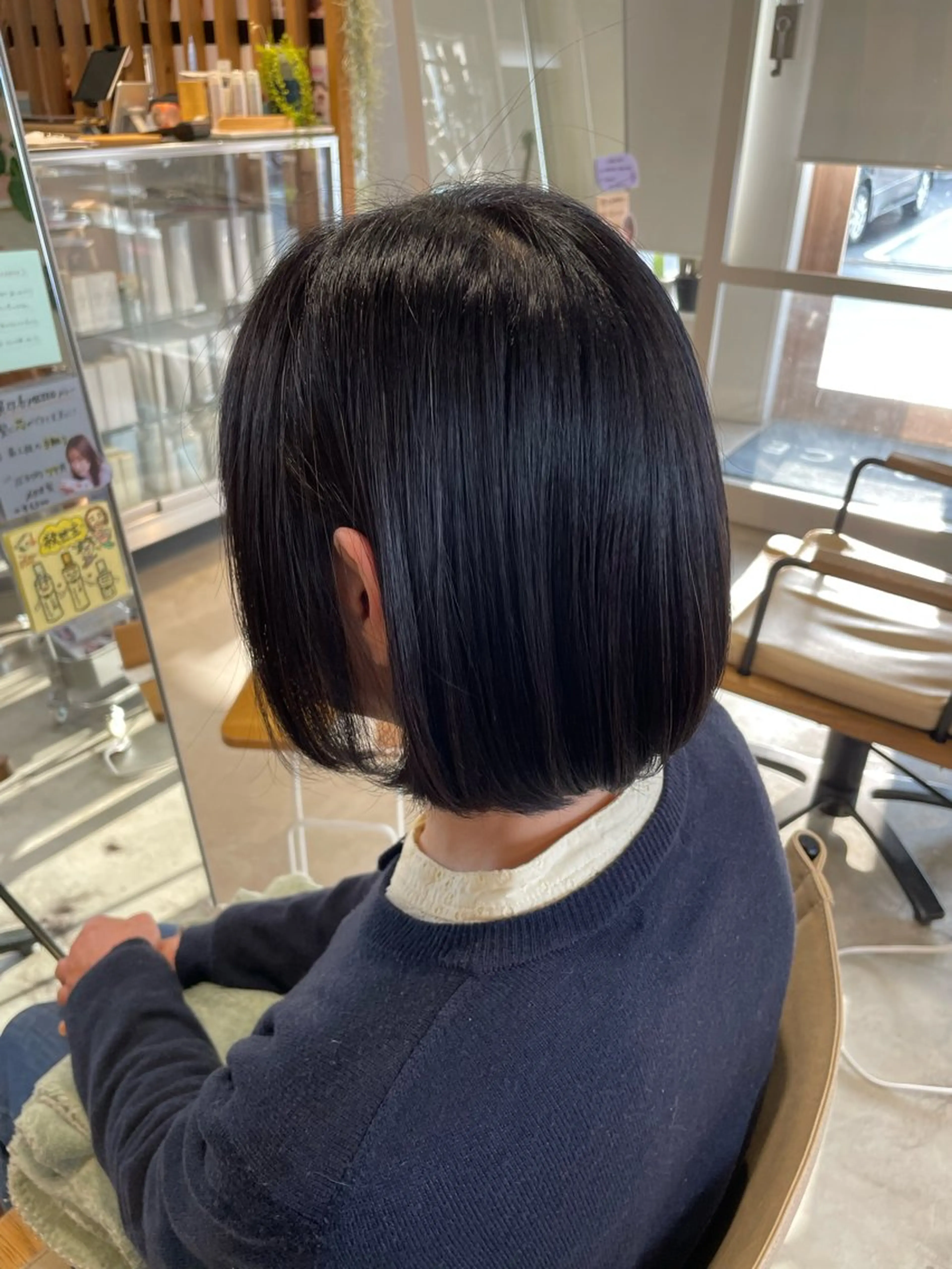 ミディアム ボブ カット 小林 杏莉のヘアスタイル