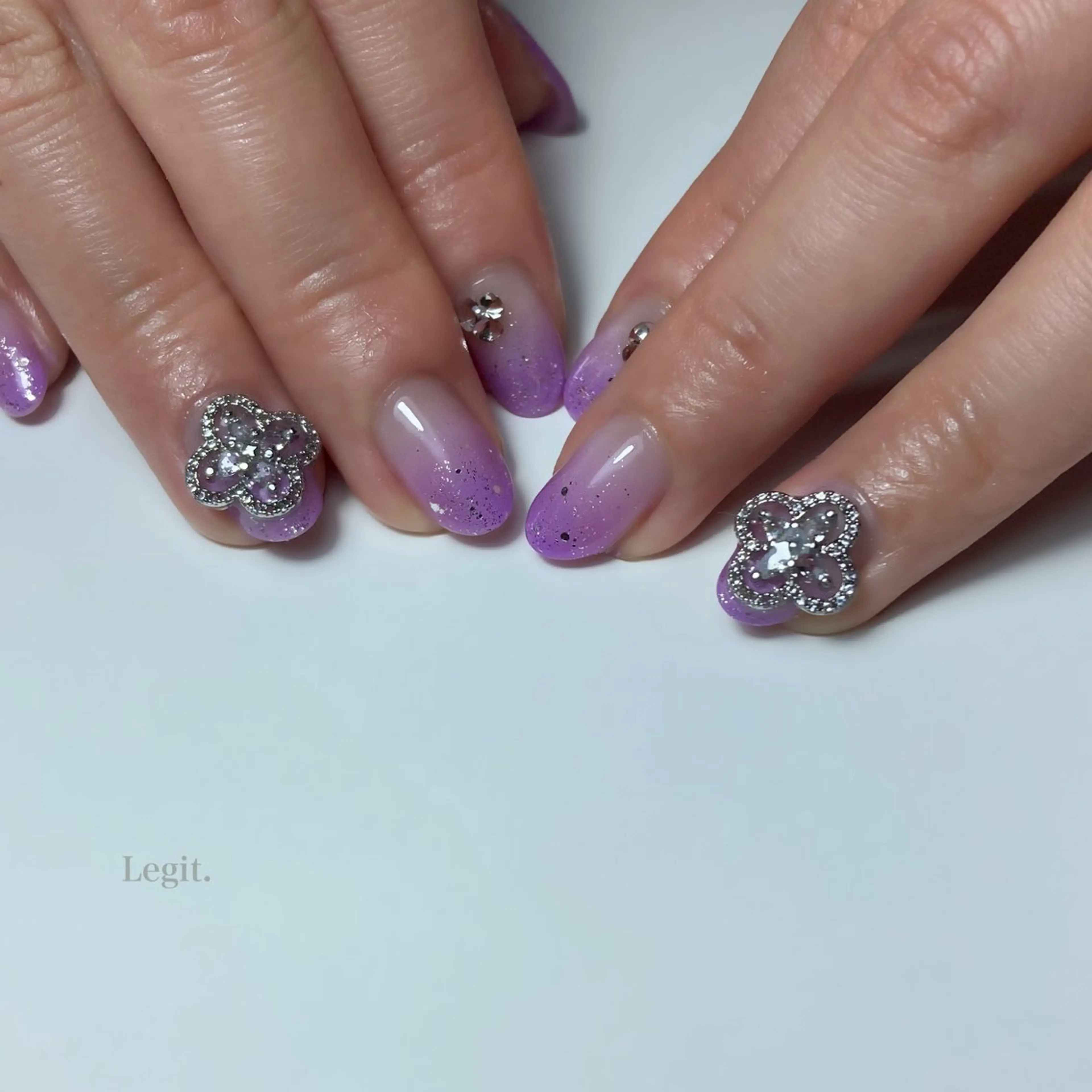 ネイル Legit nail salonのネイルデザイン