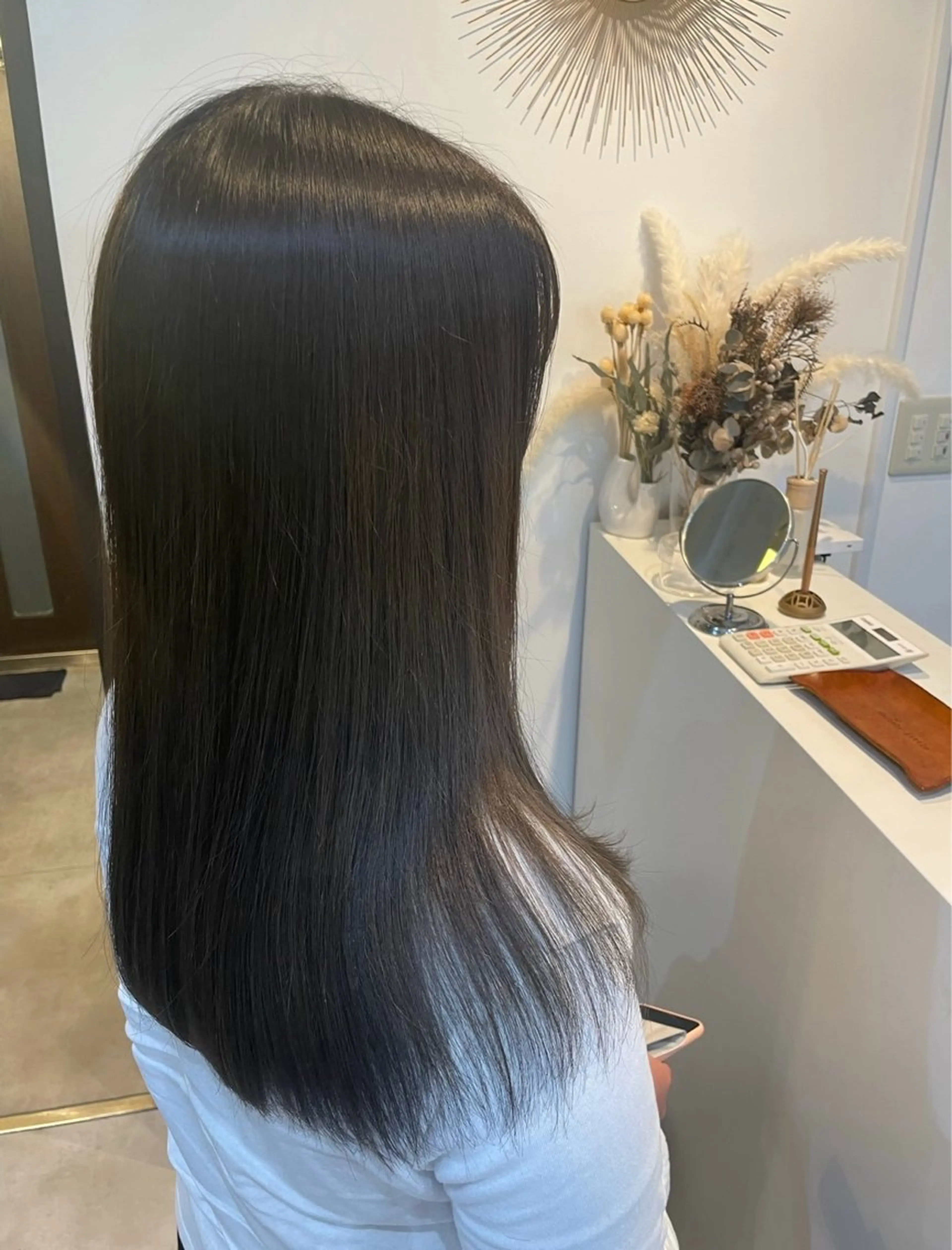 セミロング カラー 中村 あやかのヘアスタイル