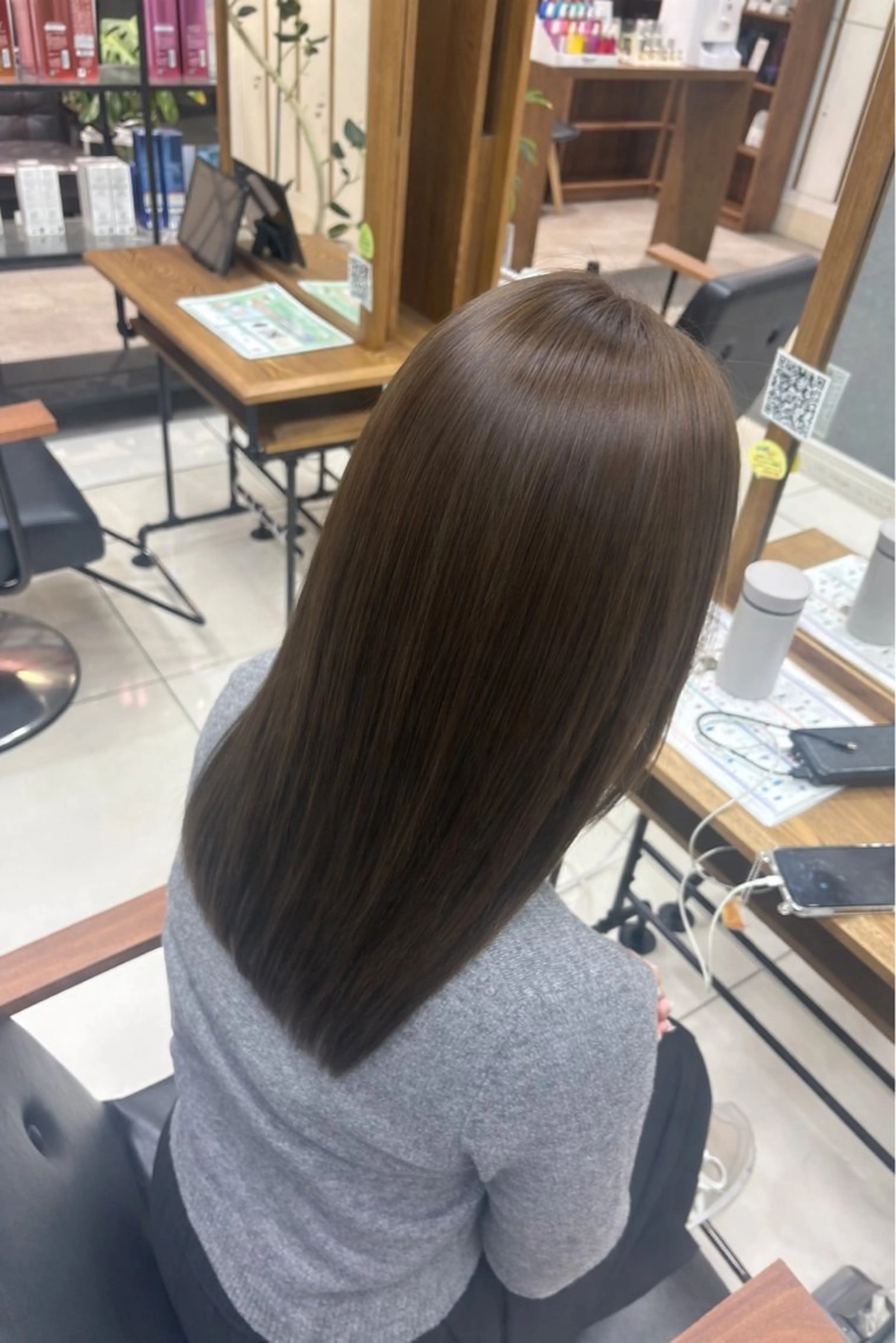 セミロング ヘアカラー 艶髪/透明感カラー 🫧韓国ヘアのヘアスタイル