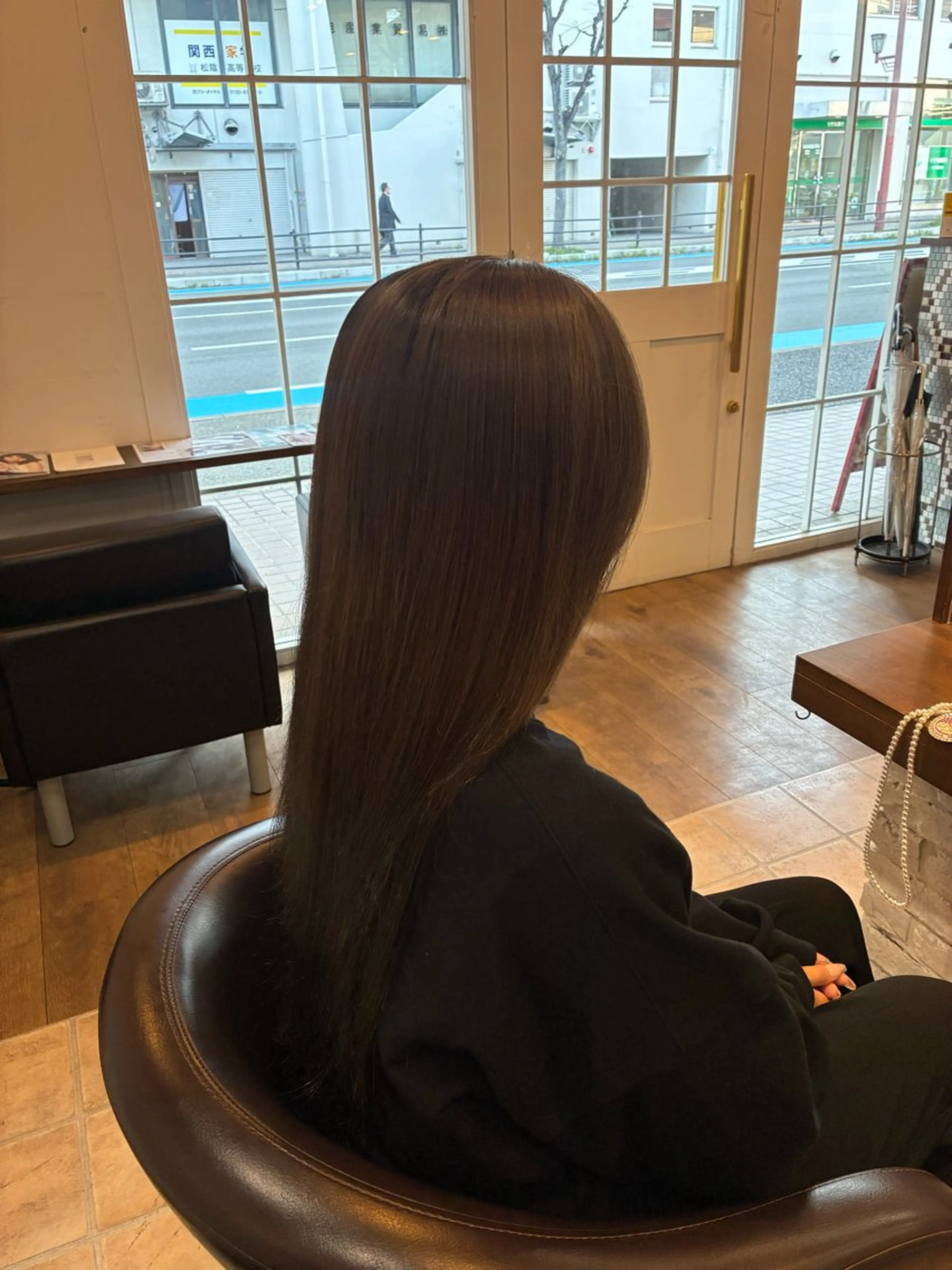ロング カラー ベージュカラー ミルクティーベージュ Cecil hair JR尼崎店所属・JR尼崎店 村田 優真のヘアスタイル
