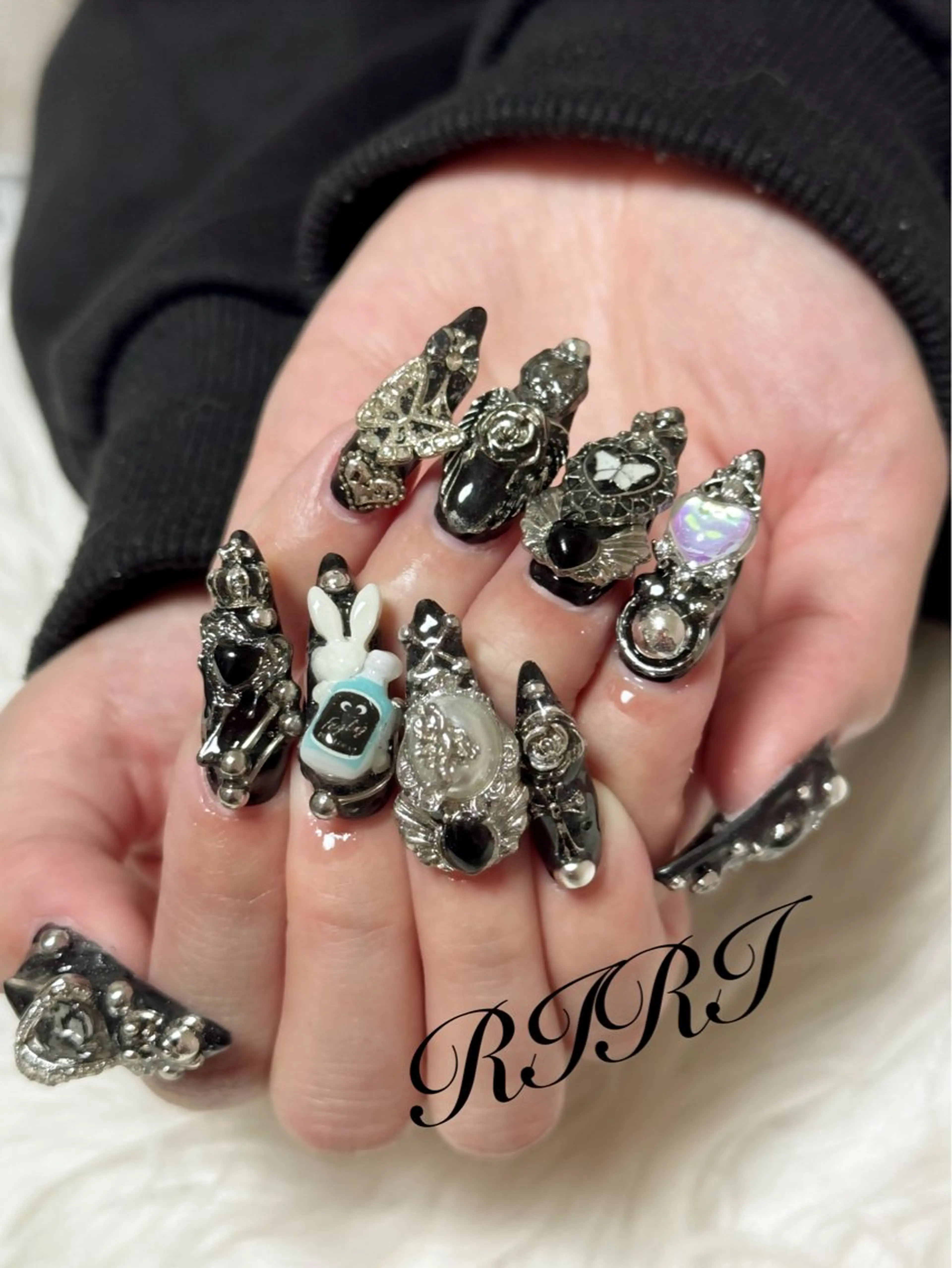 ネイル 成人式 ジェルネイル ロングネイル スカルプネイル シンプルネイル ハンドネイル riri オーナーのネイルデザイン