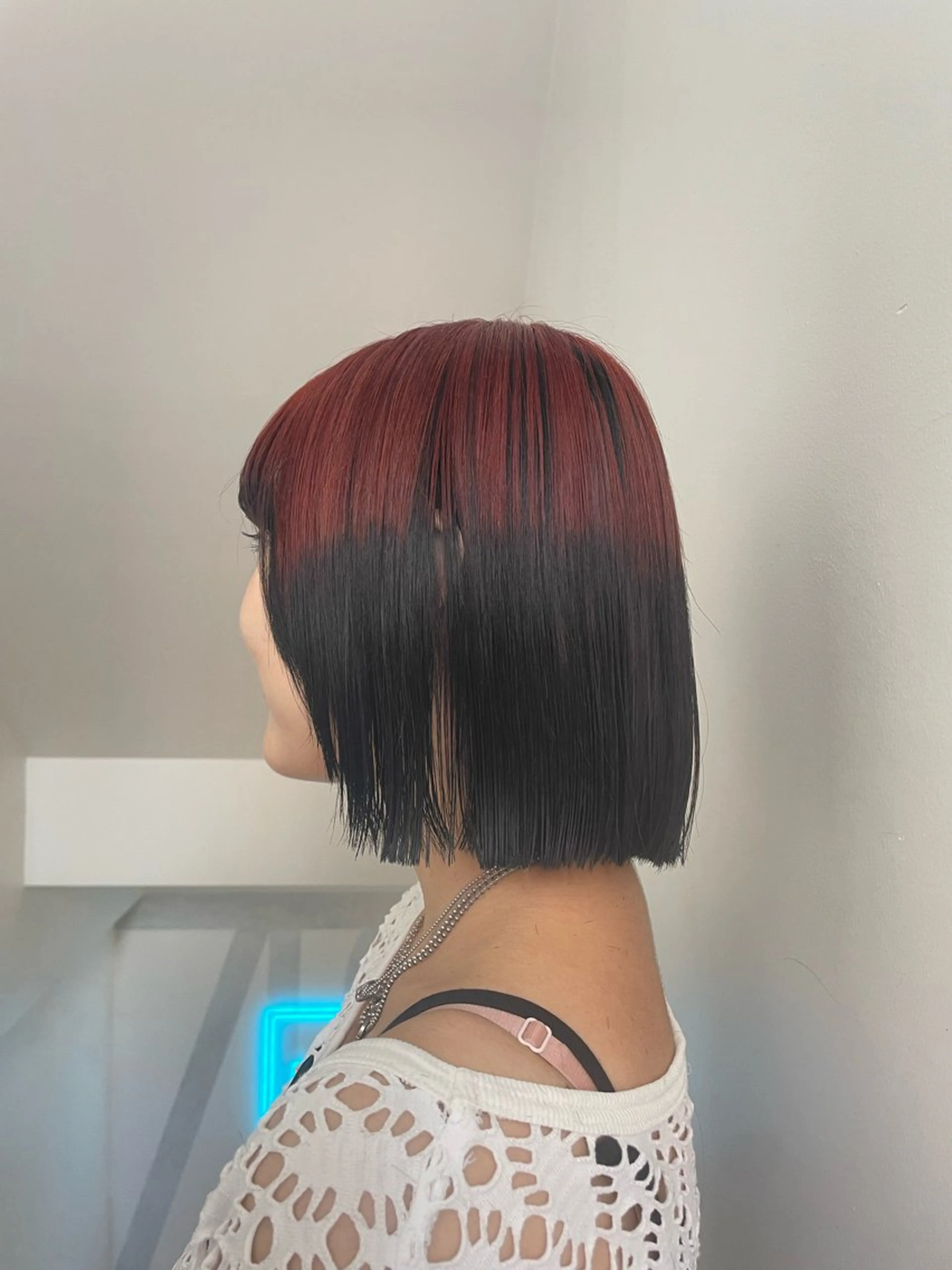 ショート カラー ヘアカラー 🌟暖色系ハイトーン 🌟AIのヘアスタイル