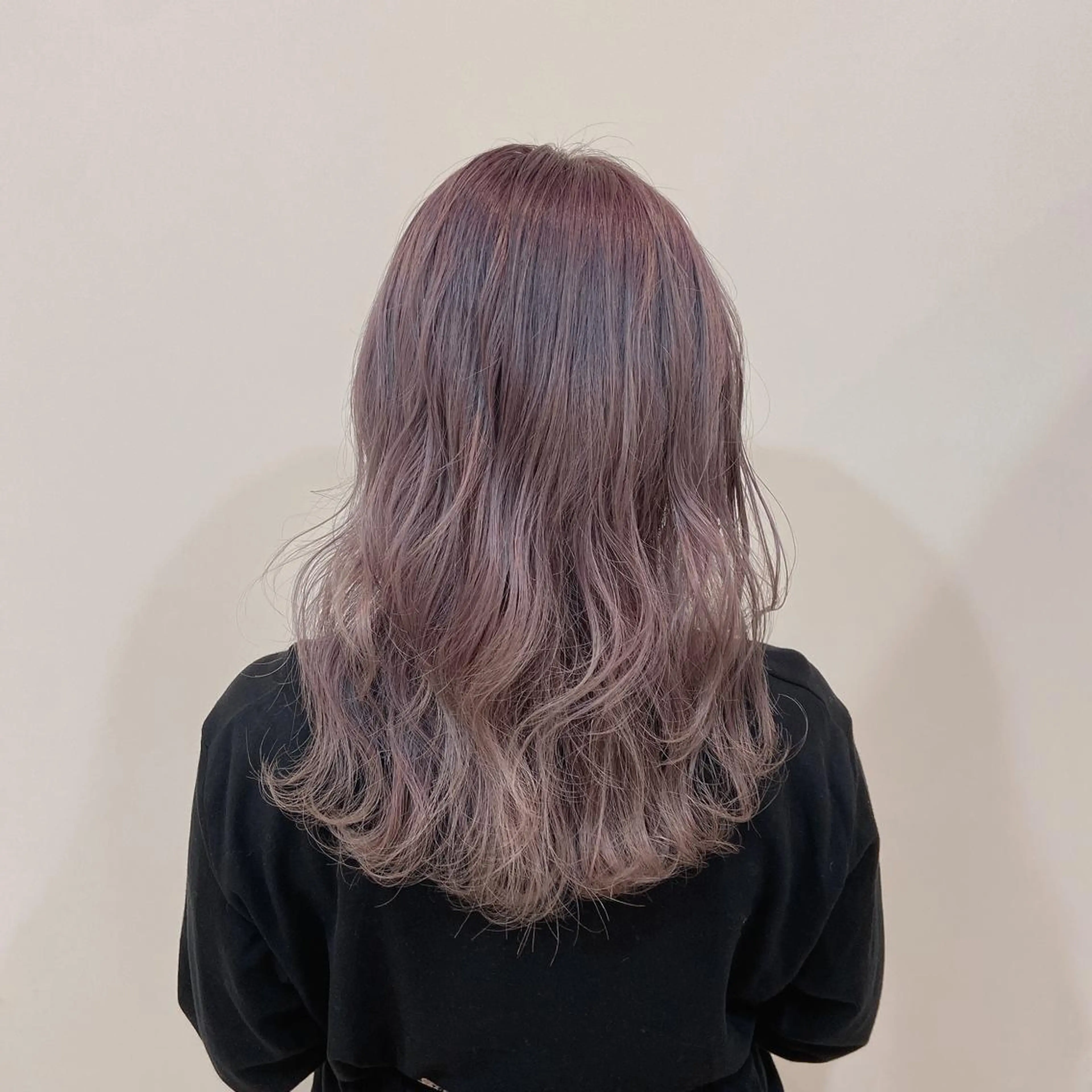 ロング カラー ヘアアレンジ Mirai 🧸のヘアスタイル