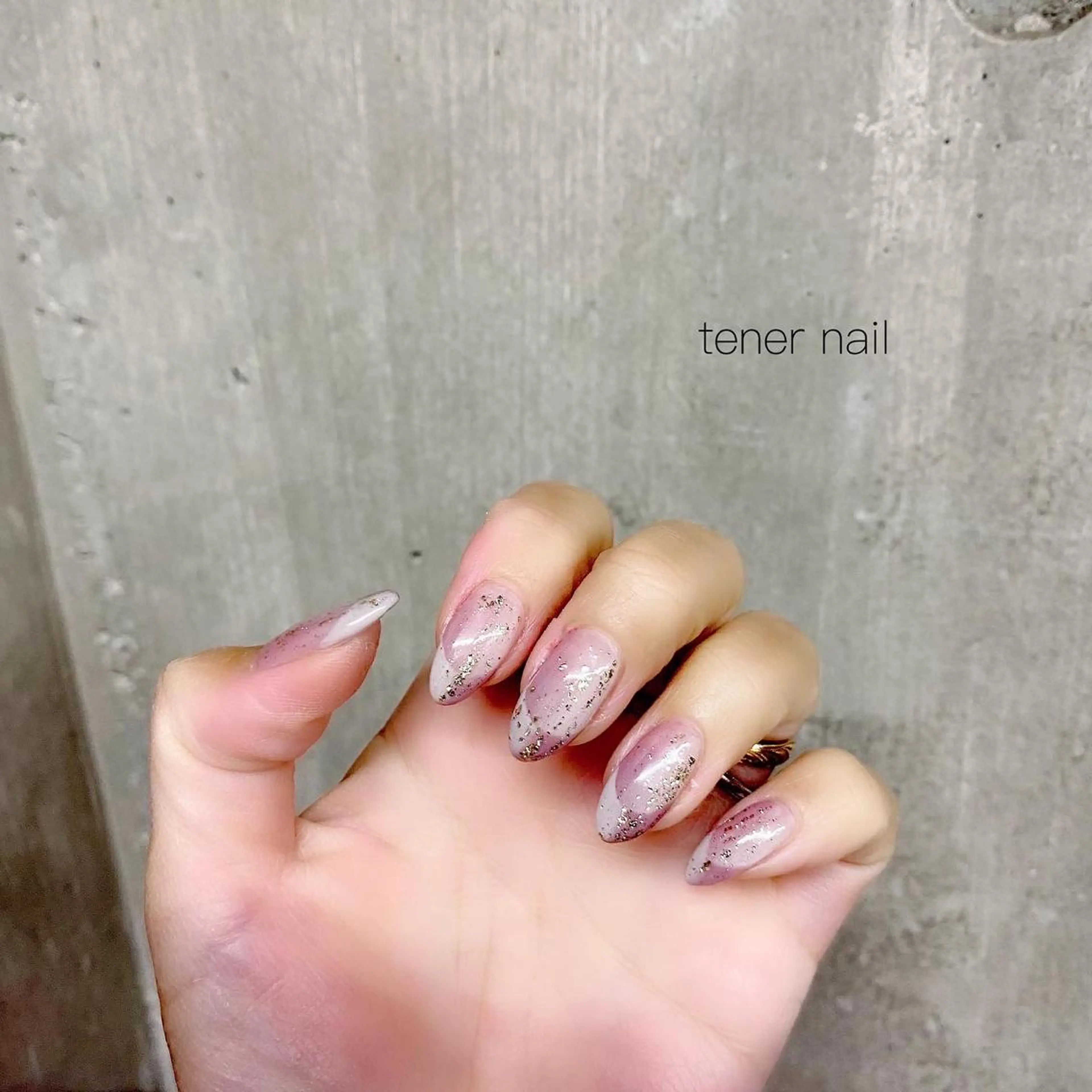 ネイル フレンチネイル オンブレフレンチ tener  nail  テネルネイル所属・テネルネイル tener nailのネイルデザイン