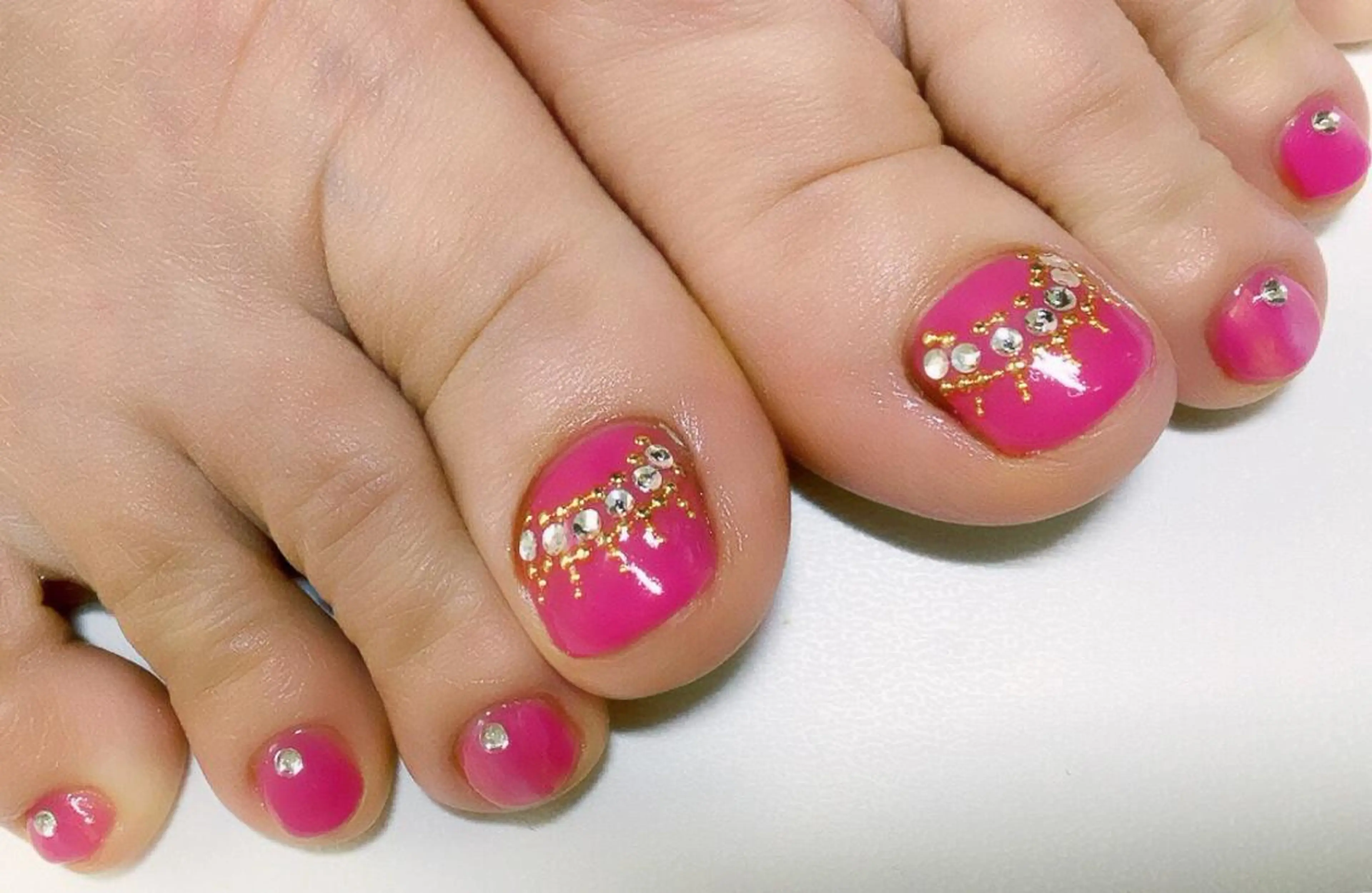 ネイル アートネイル ストーンネイル 40代からの爪を守る ×ケア重視サロン♡のネイルデザイン