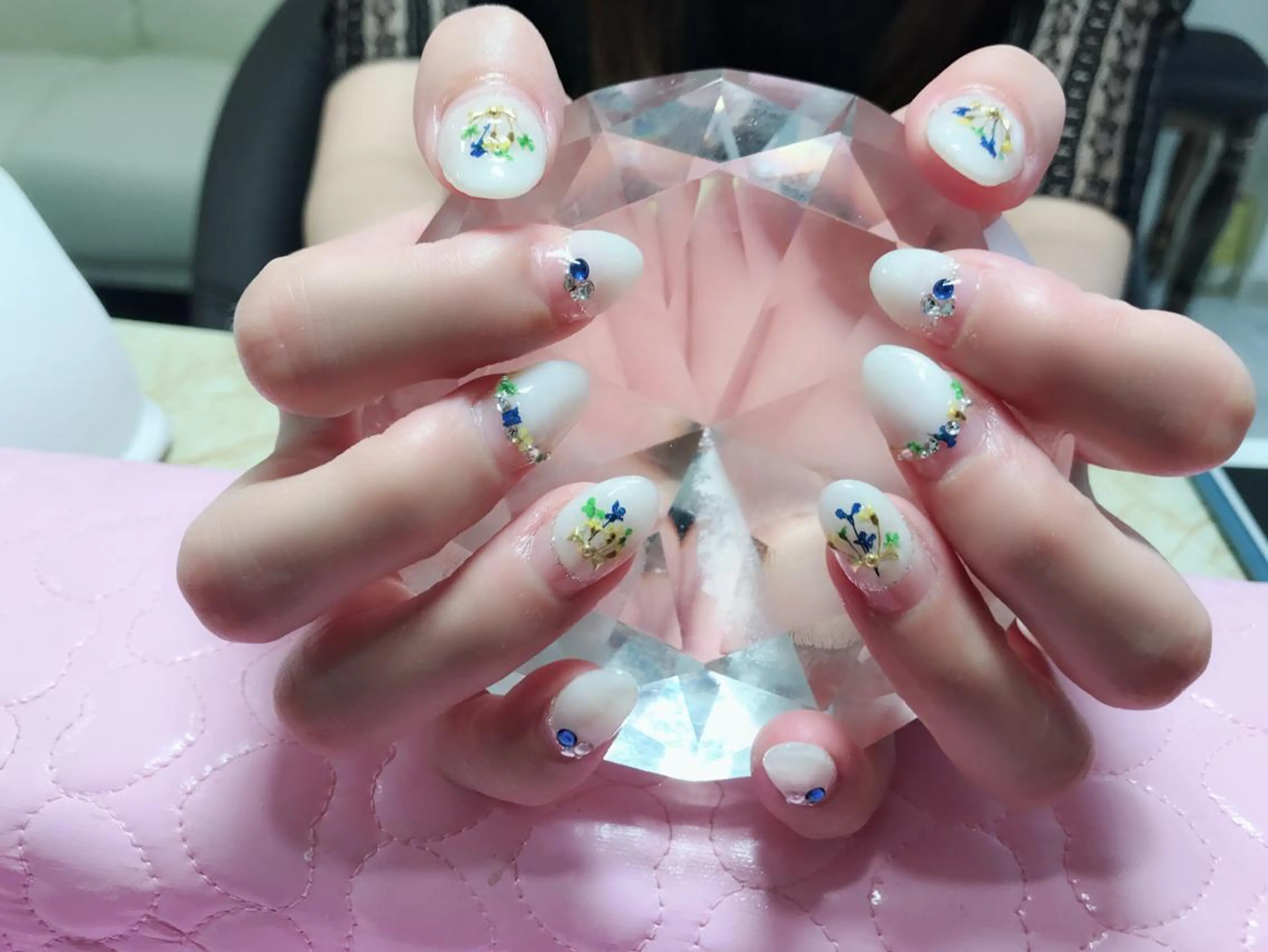 ネイル マツエク・マツパ AB マツエクネイルサロンのネイルデザイン