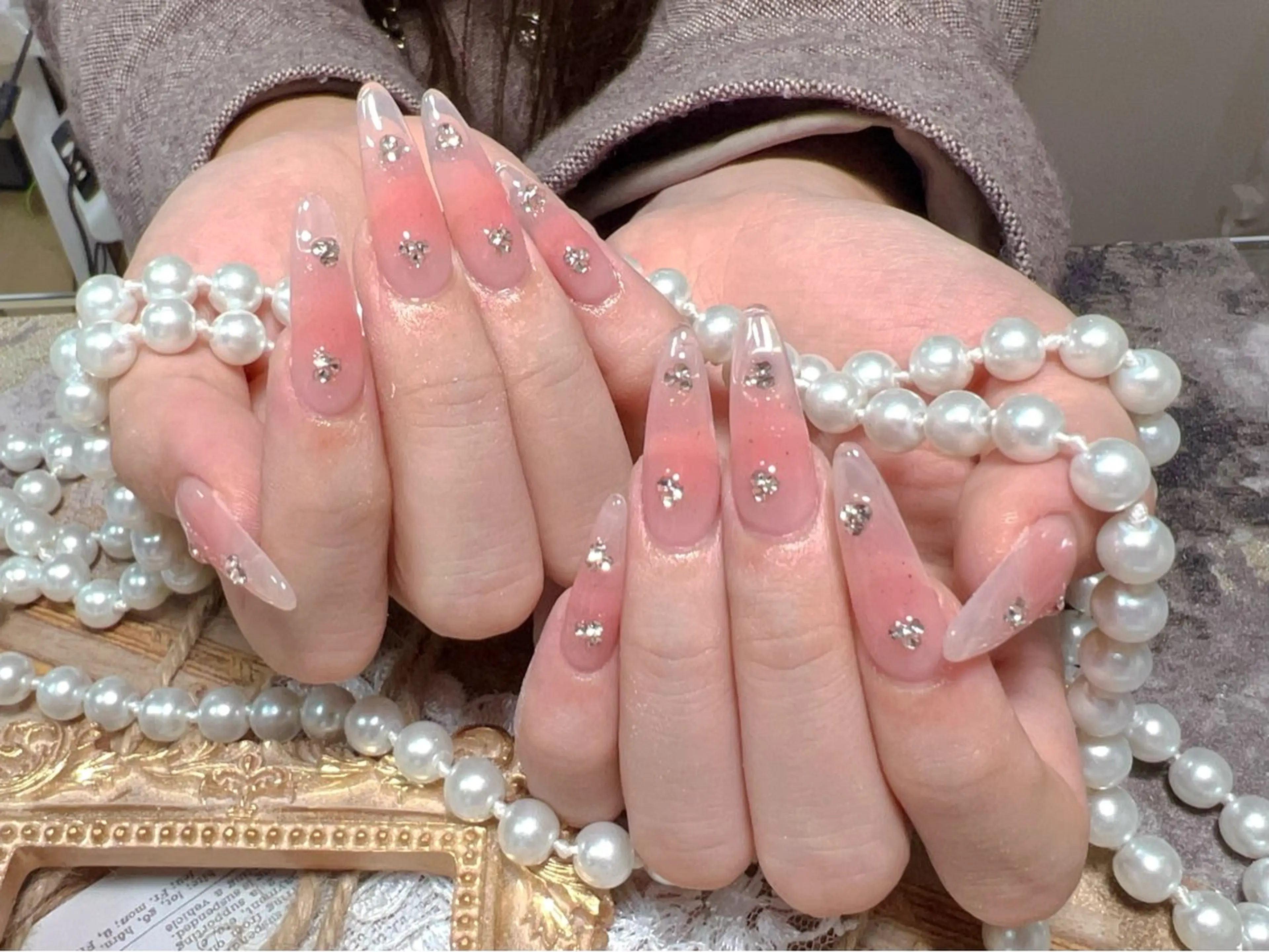 ネイル MOA NAIL所属・MoaNail🫶 Yoshiのネイルデザイン