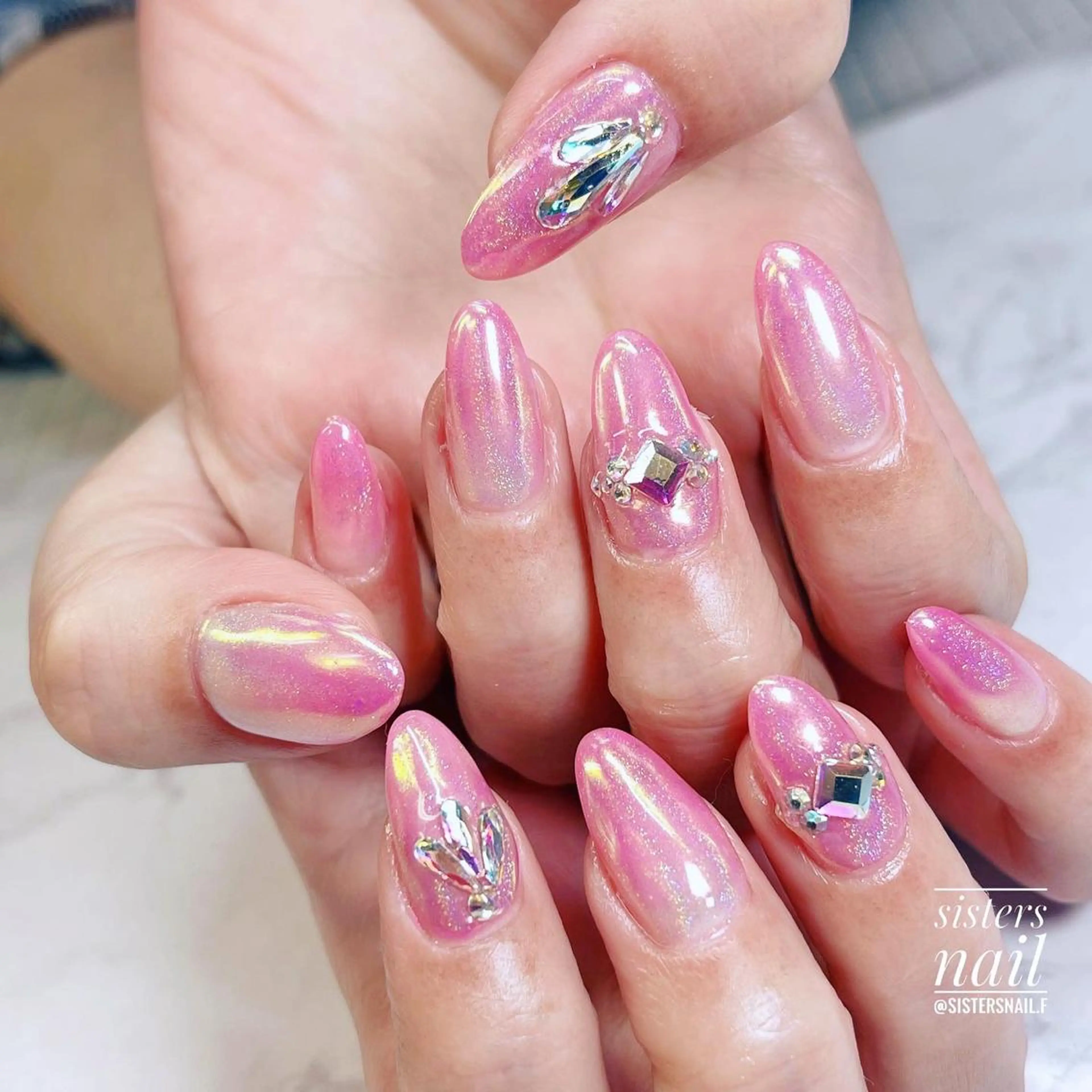 ネイル アートネイル オーロラネイル グラデーション キラキラネイル ピンク sisters nail.fのネイルデザイン