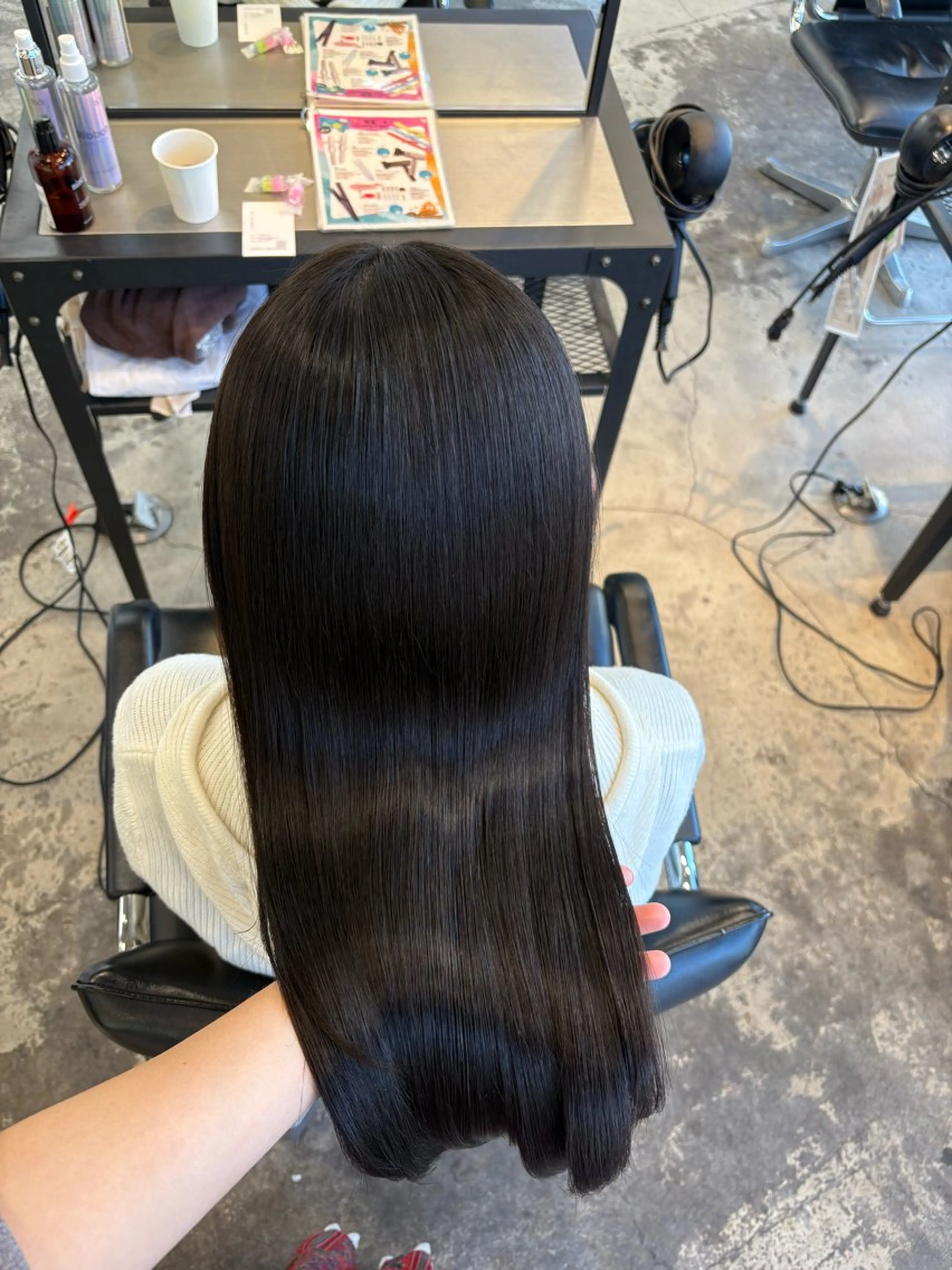 ミディアム カラー ヘアカラー トリートメント ハイトーン×デザイン 🪽🫧HIKARIのヘアスタイル