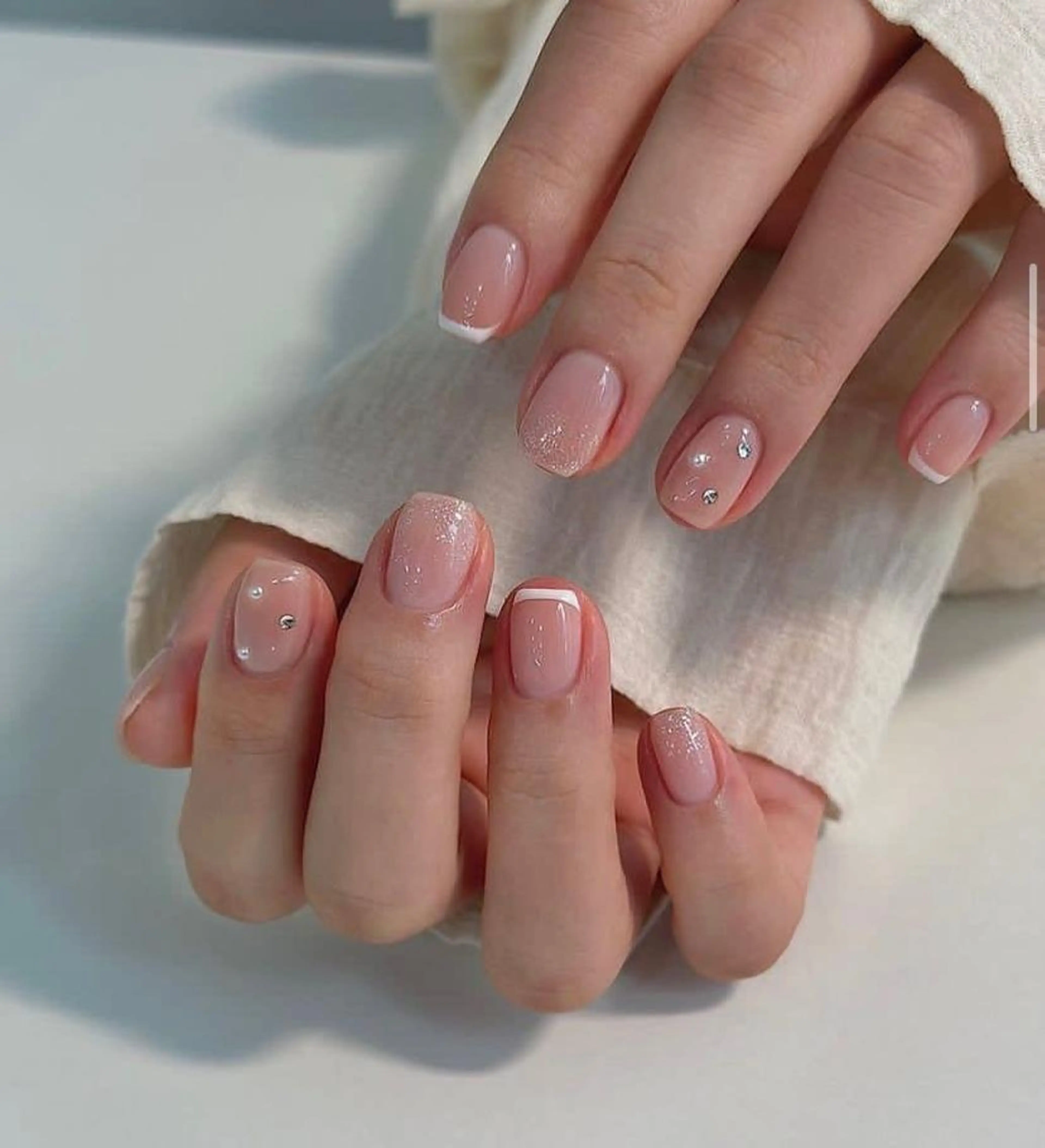 ネイル RAFFINE haru🦋🩵のネイルデザイン