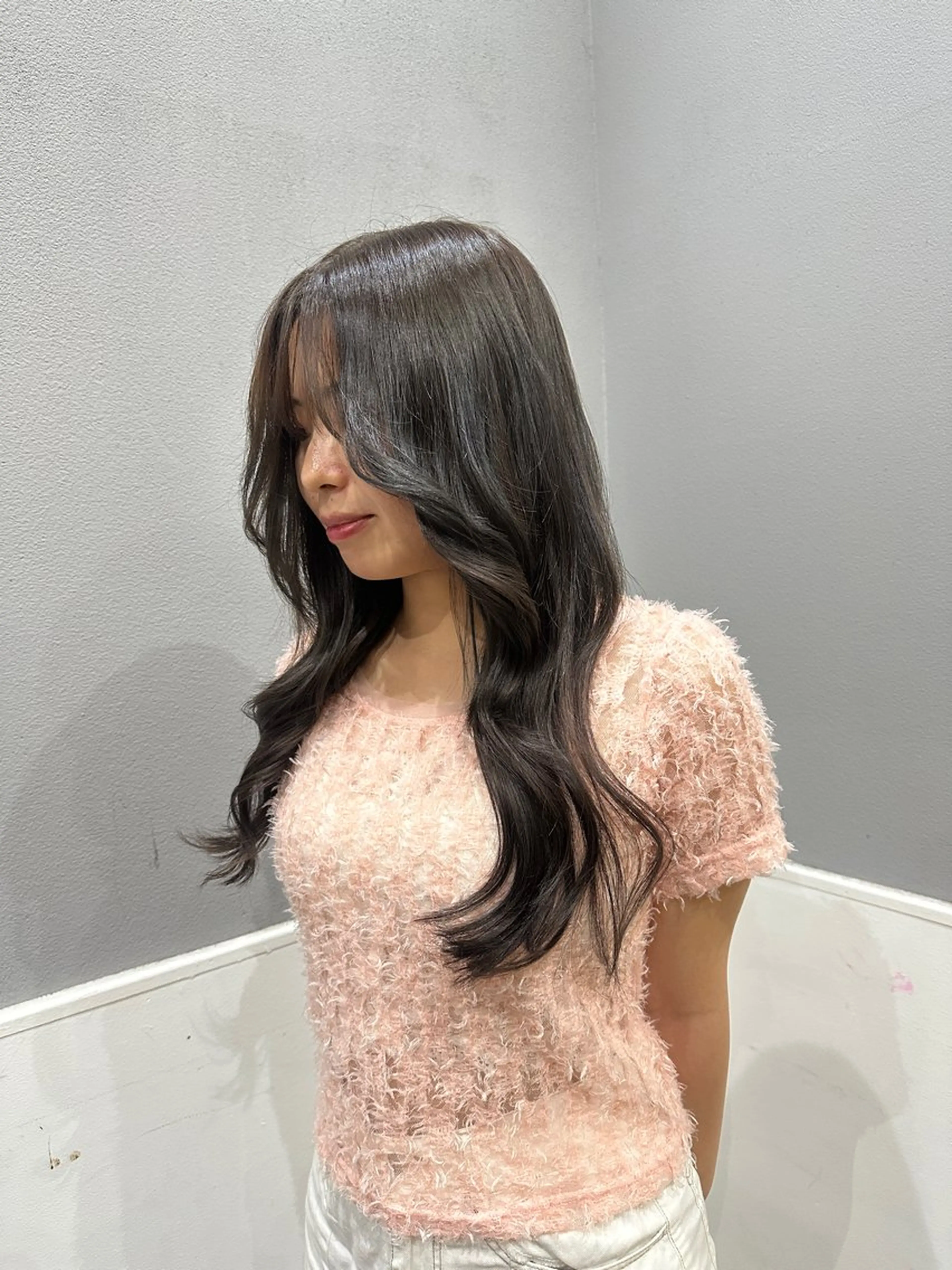 ミディアム カット ヘアカラー トリートメント miloc MOMOKAのヘアスタイル