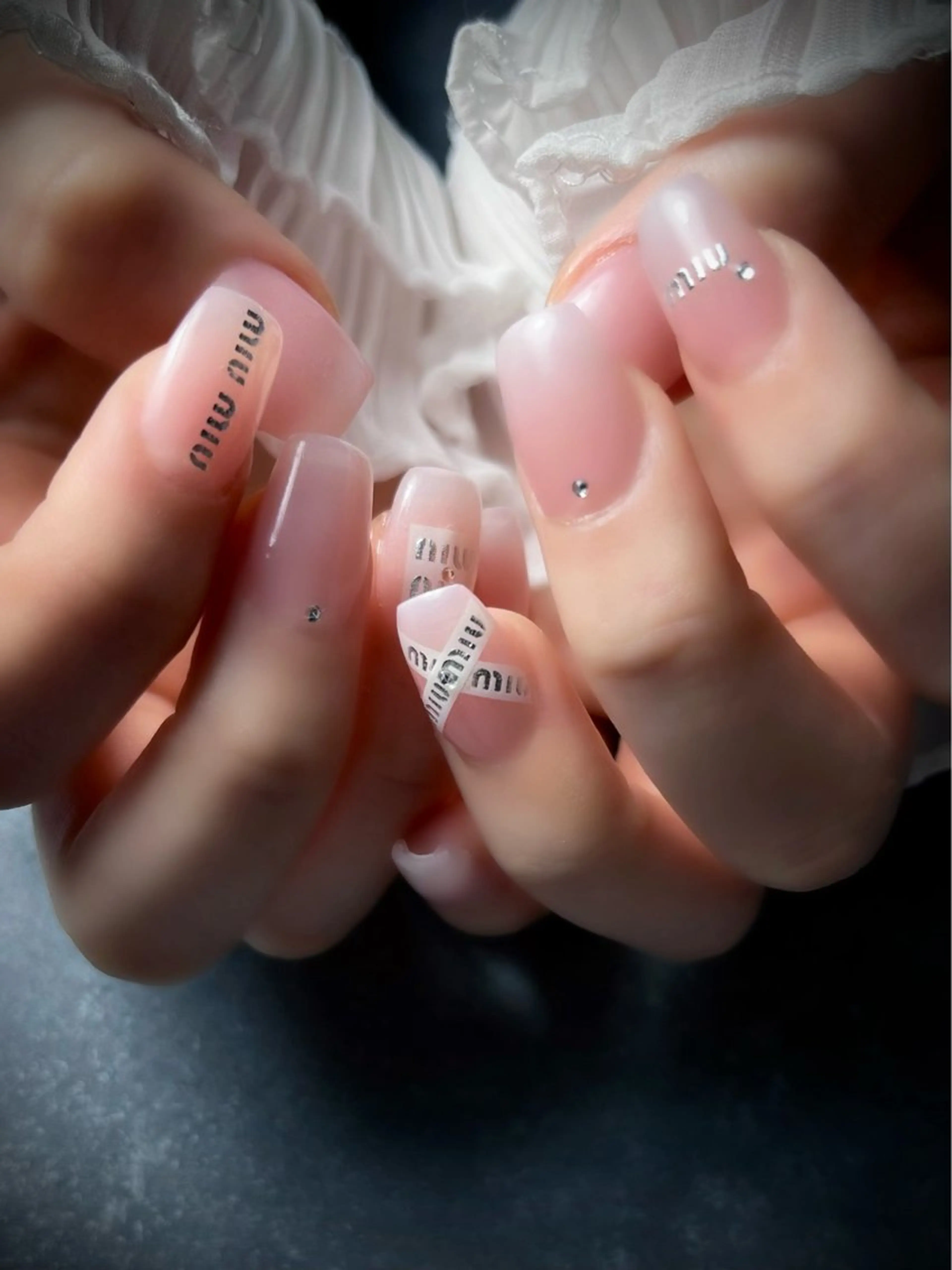 ネイル キラキラネイル マグネットネイル ワンカラーネイル スカルプネイル ワンホンネイル nine.🦋 YUKOのネイルデザイン