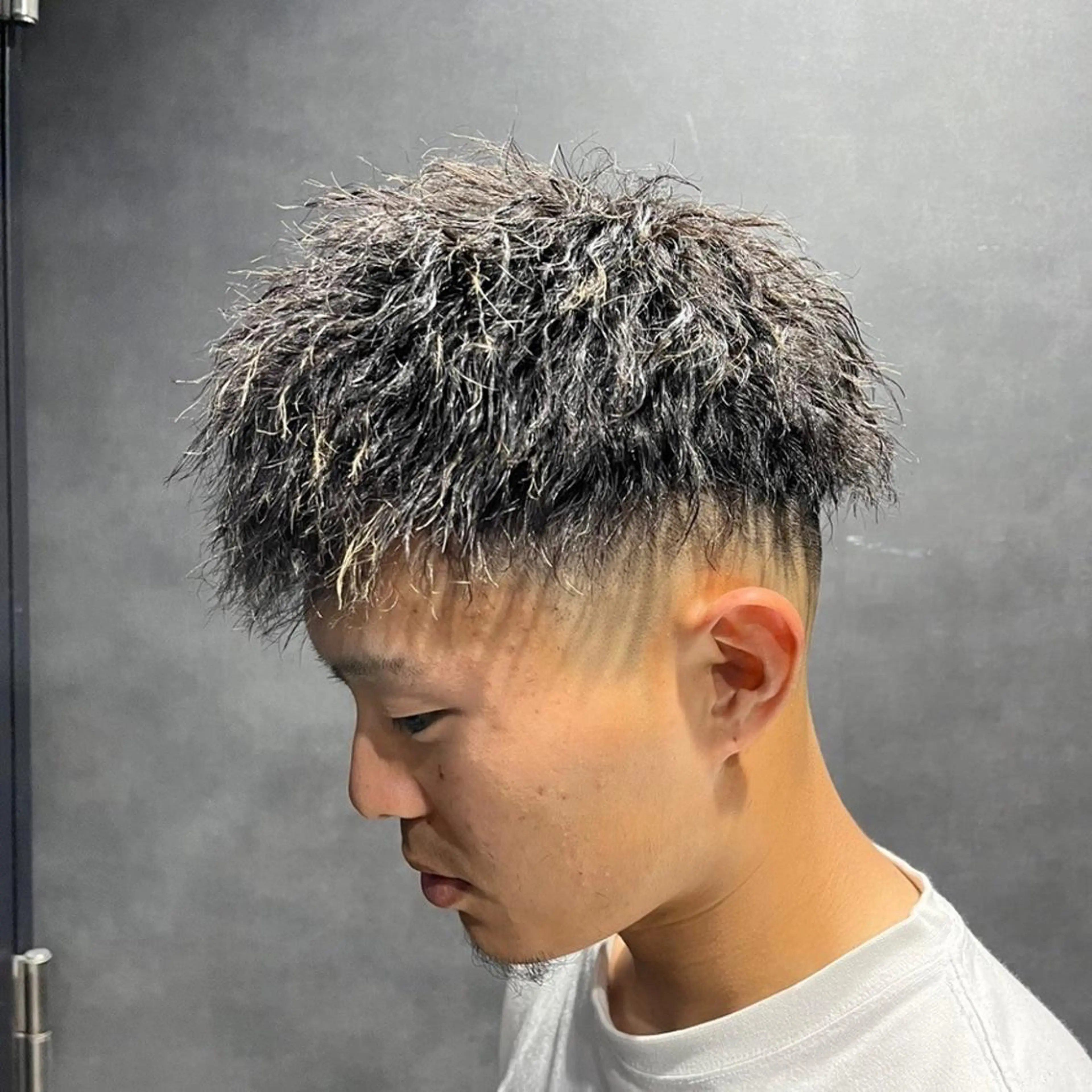 メンズカット＋ハイライトorブリーチカラー⚡️の写真