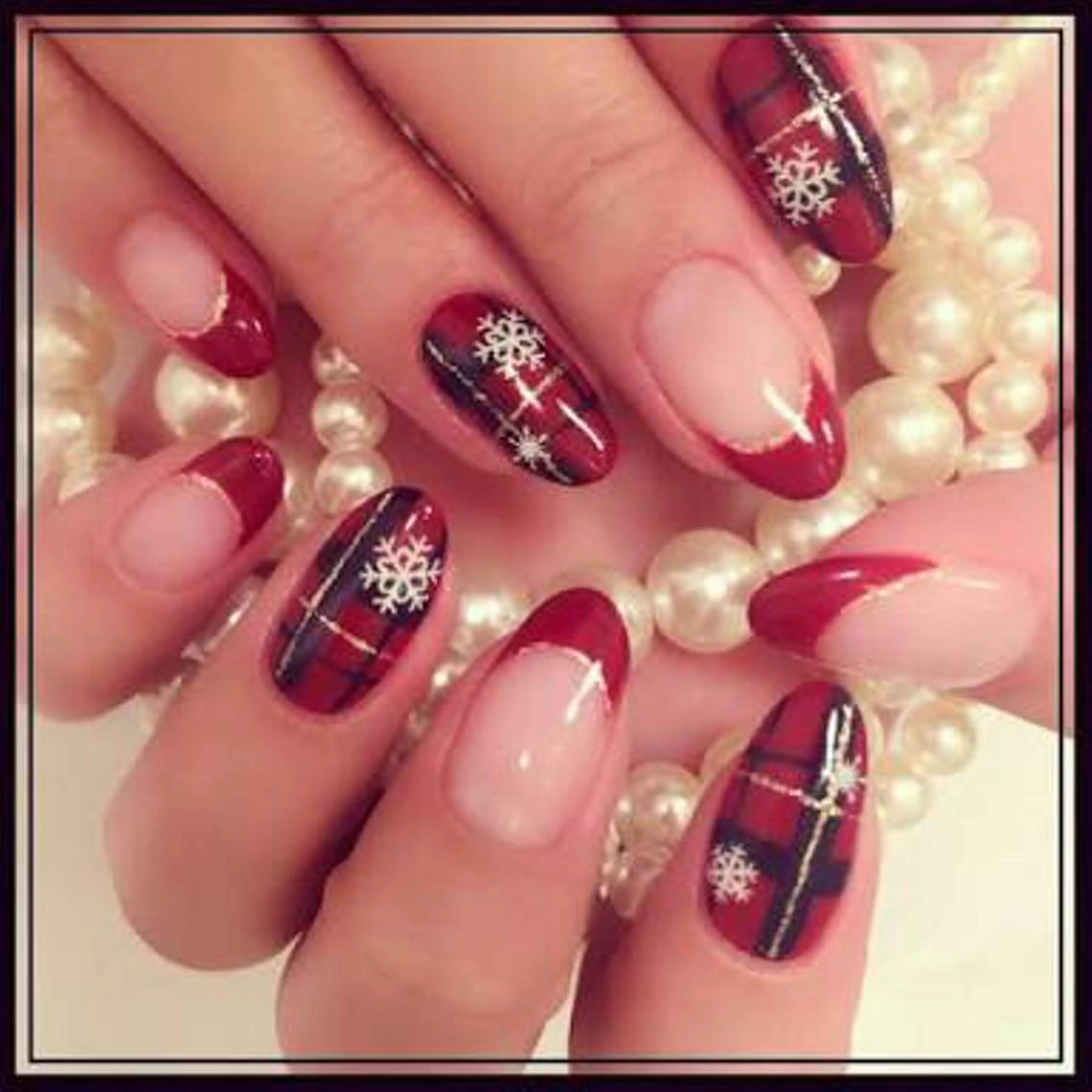 ミディアム ネイル 長さ出し専門 nynaのネイルデザイン