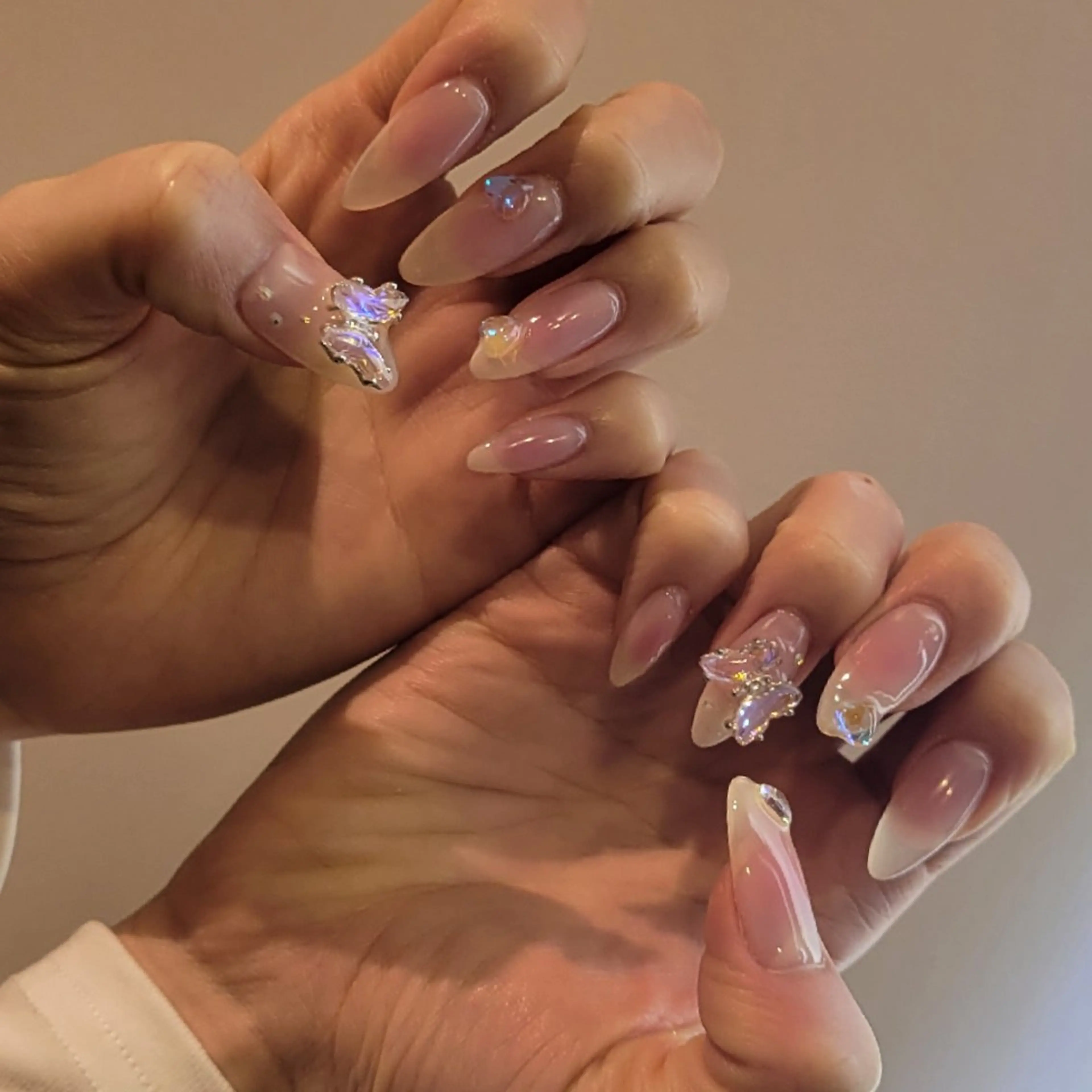 ネイル gotoday新宿店所属・鈴木 ゆいのネイルデザイン