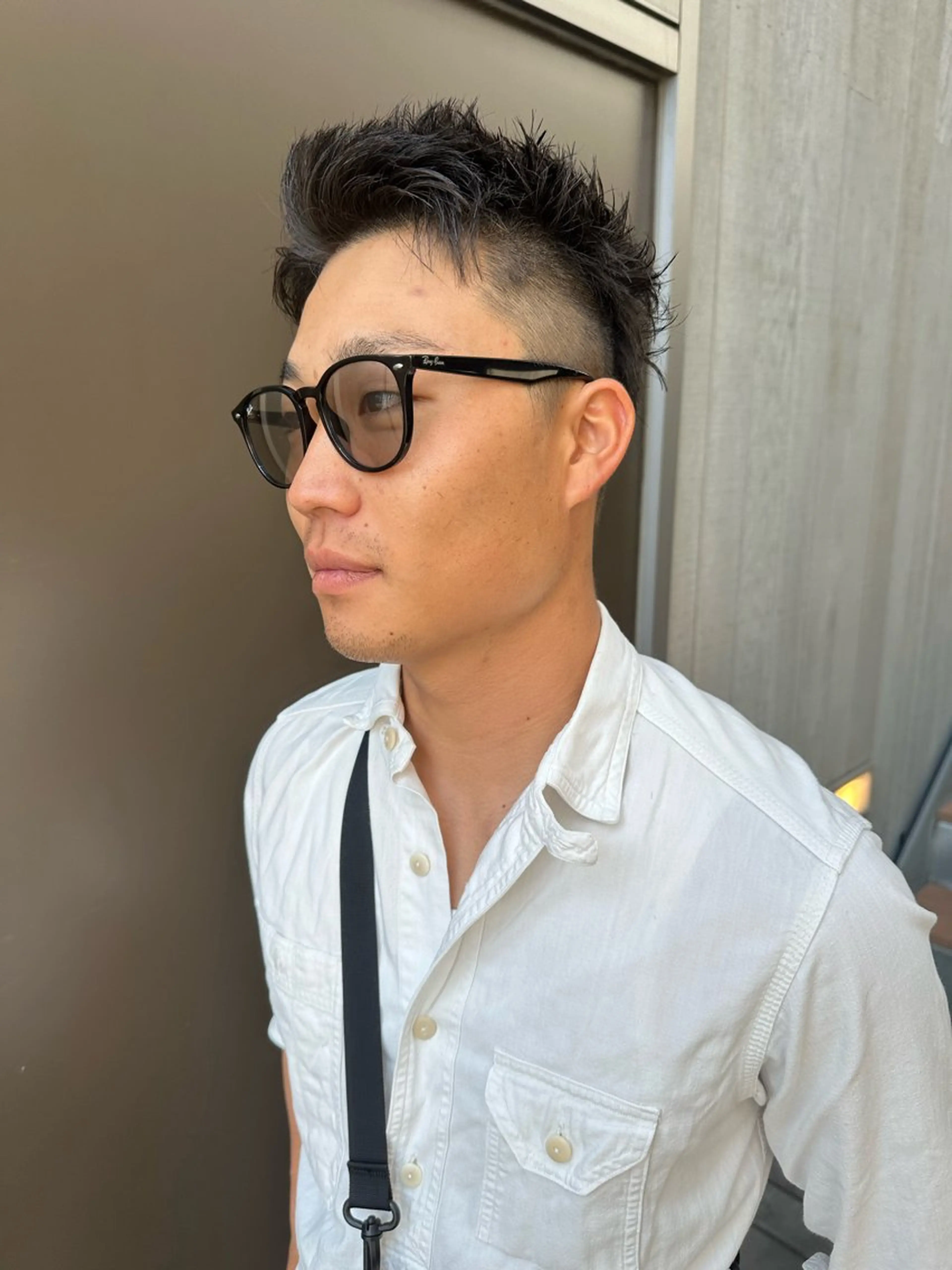 ショート メンズ スパイキーショート 刈り上げ ショートヘア 艶カラー/縮毛矯正/ ブリーチカラー/みなのヘアスタイル