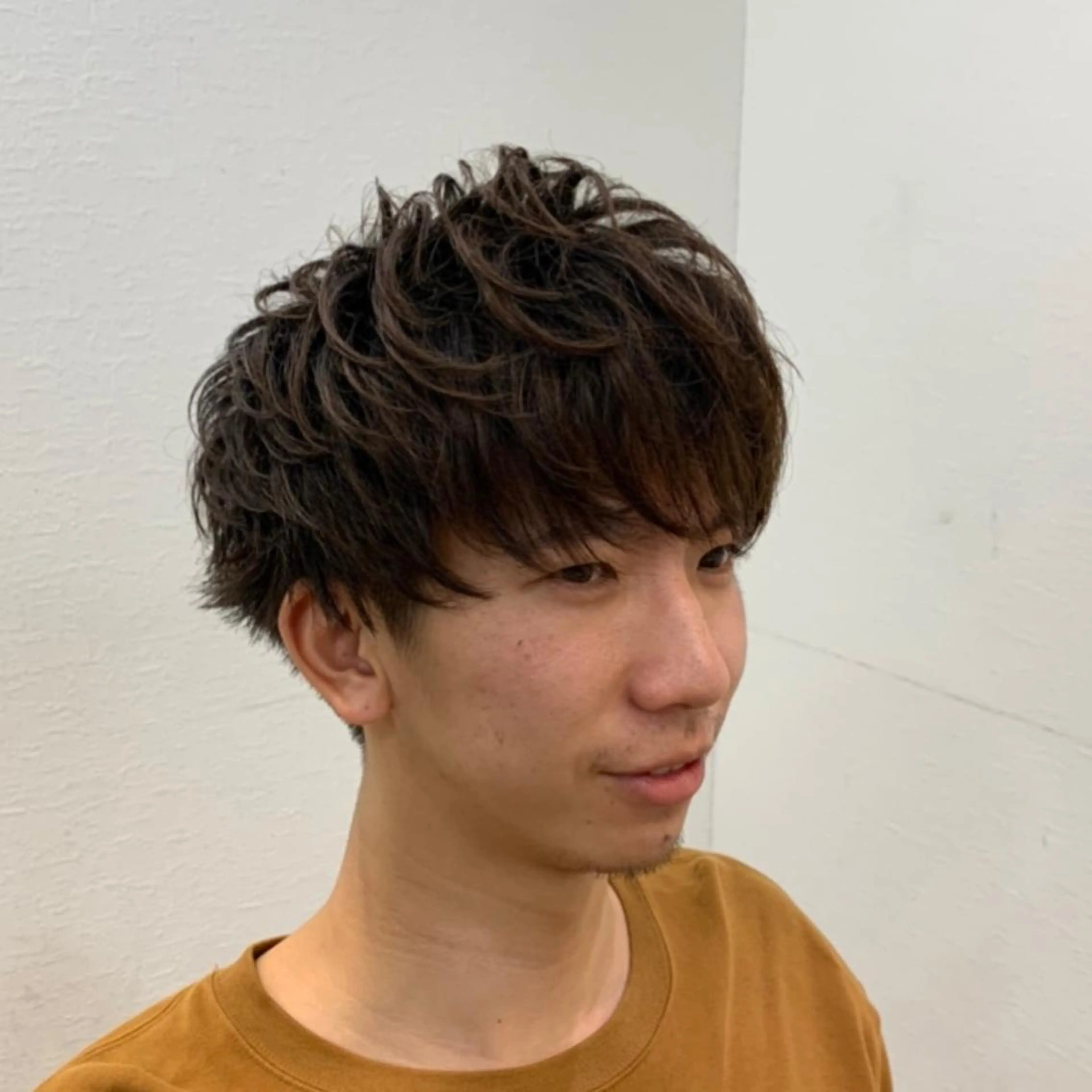 パーマ メンズ 加藤 雄大のヘアスタイル