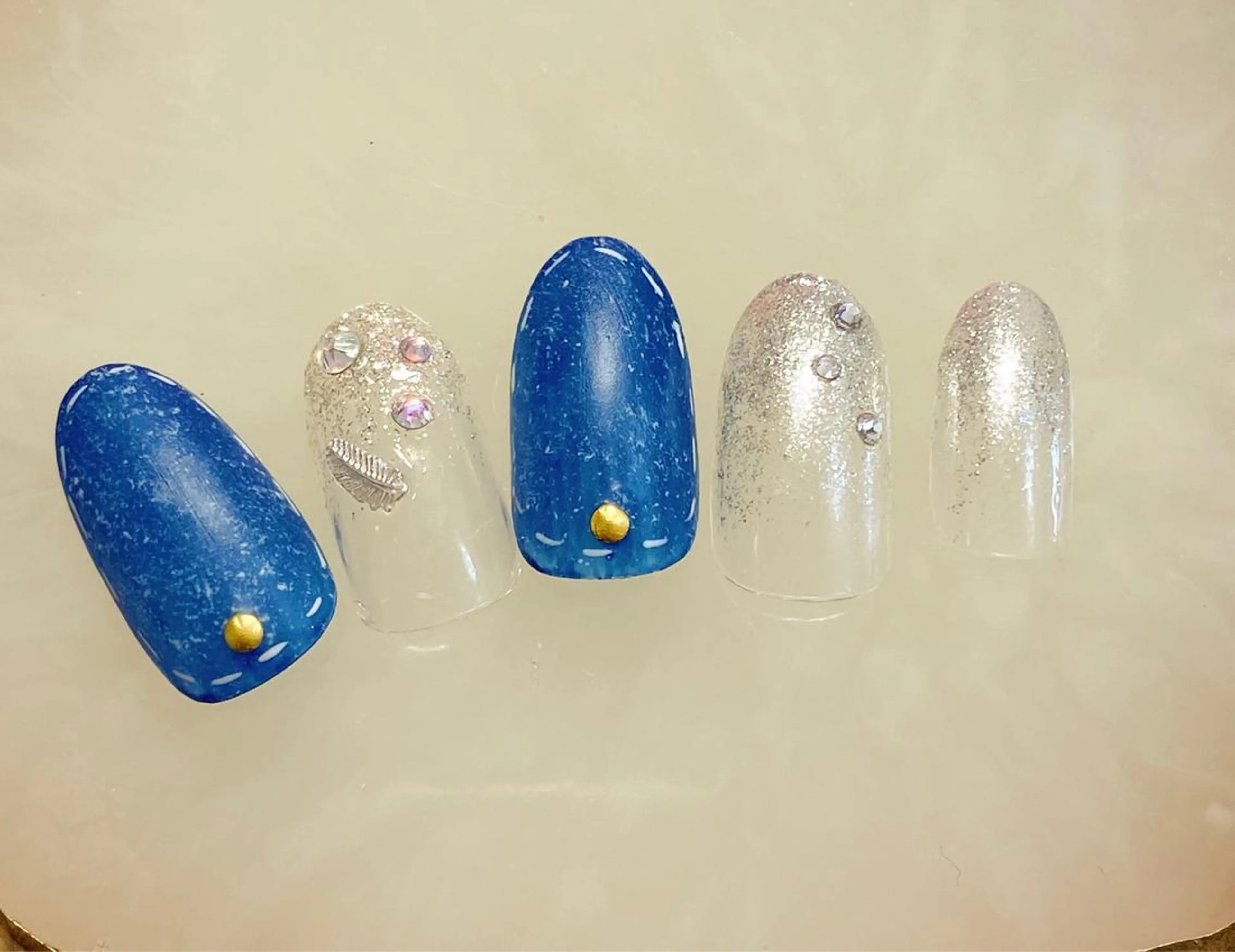 ネイル マットネイル ネイルPetit Ribbonのネイルデザイン