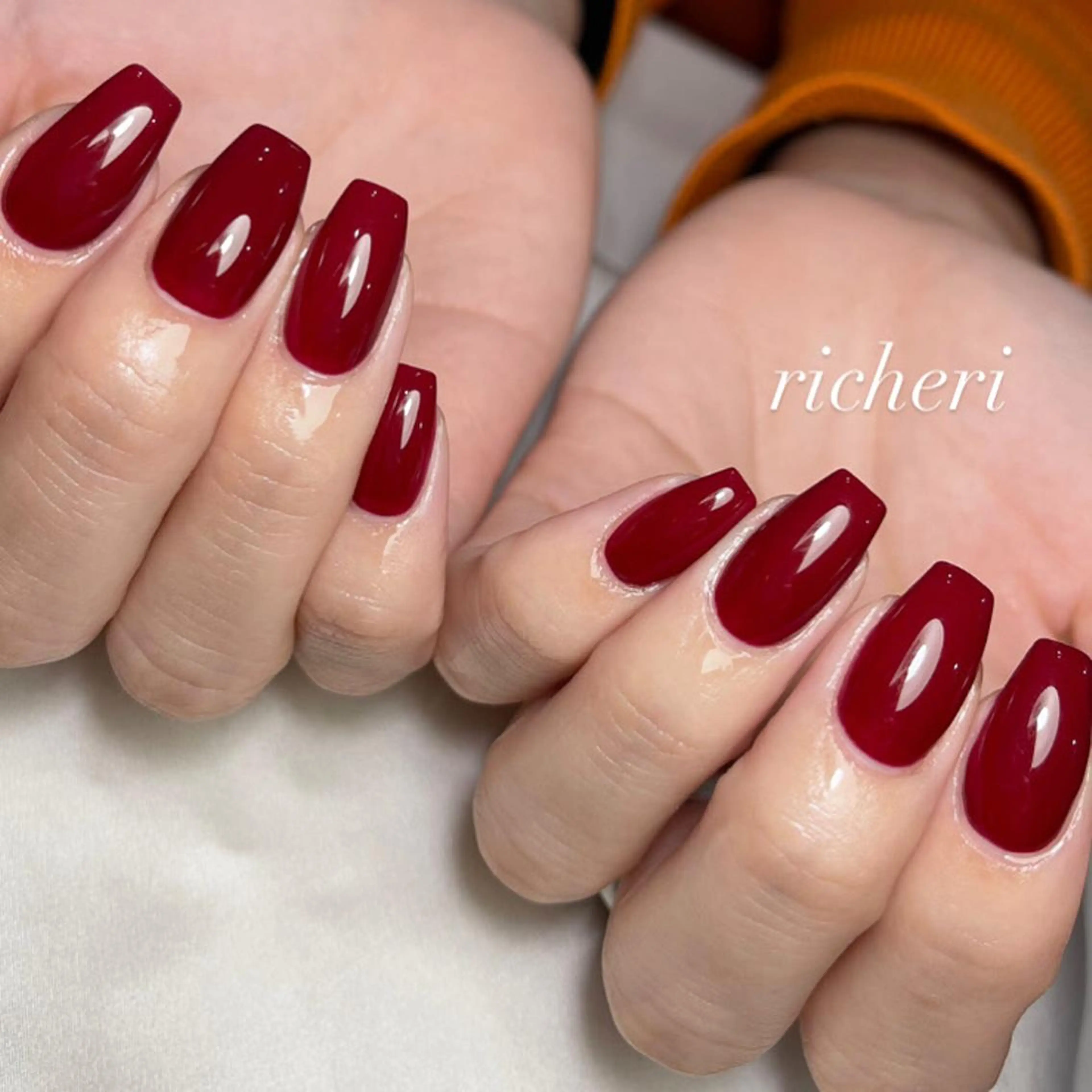 ミディアム ネイル ハンドネイル richeri beautyのエステ・リラクイメージ