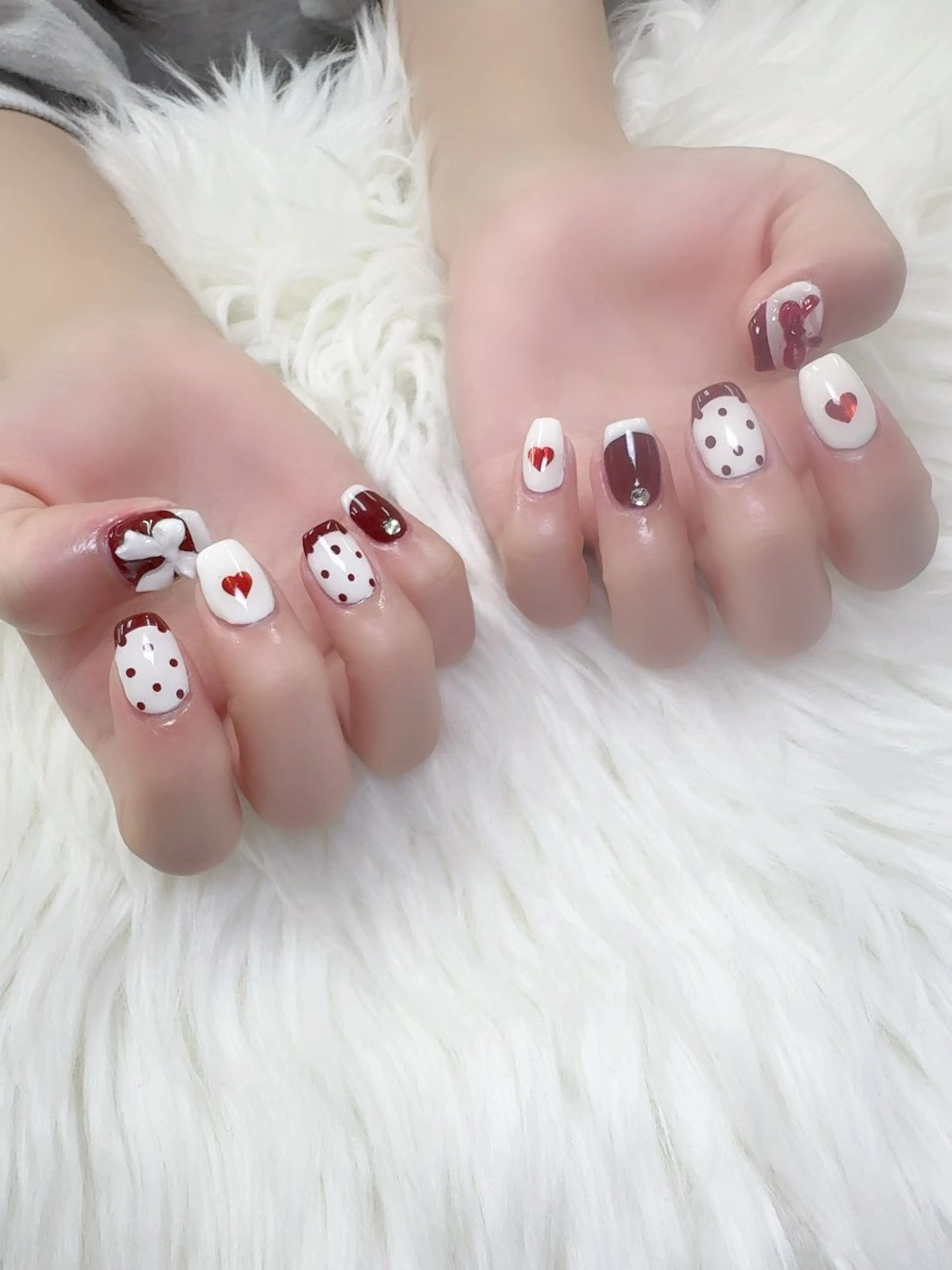 ネイル フレンチネイル 韓国ネイル マグネットネイル ニュアンスネイル オフィスネイル ハンドネイル Mlan Nailのネイルデザイン