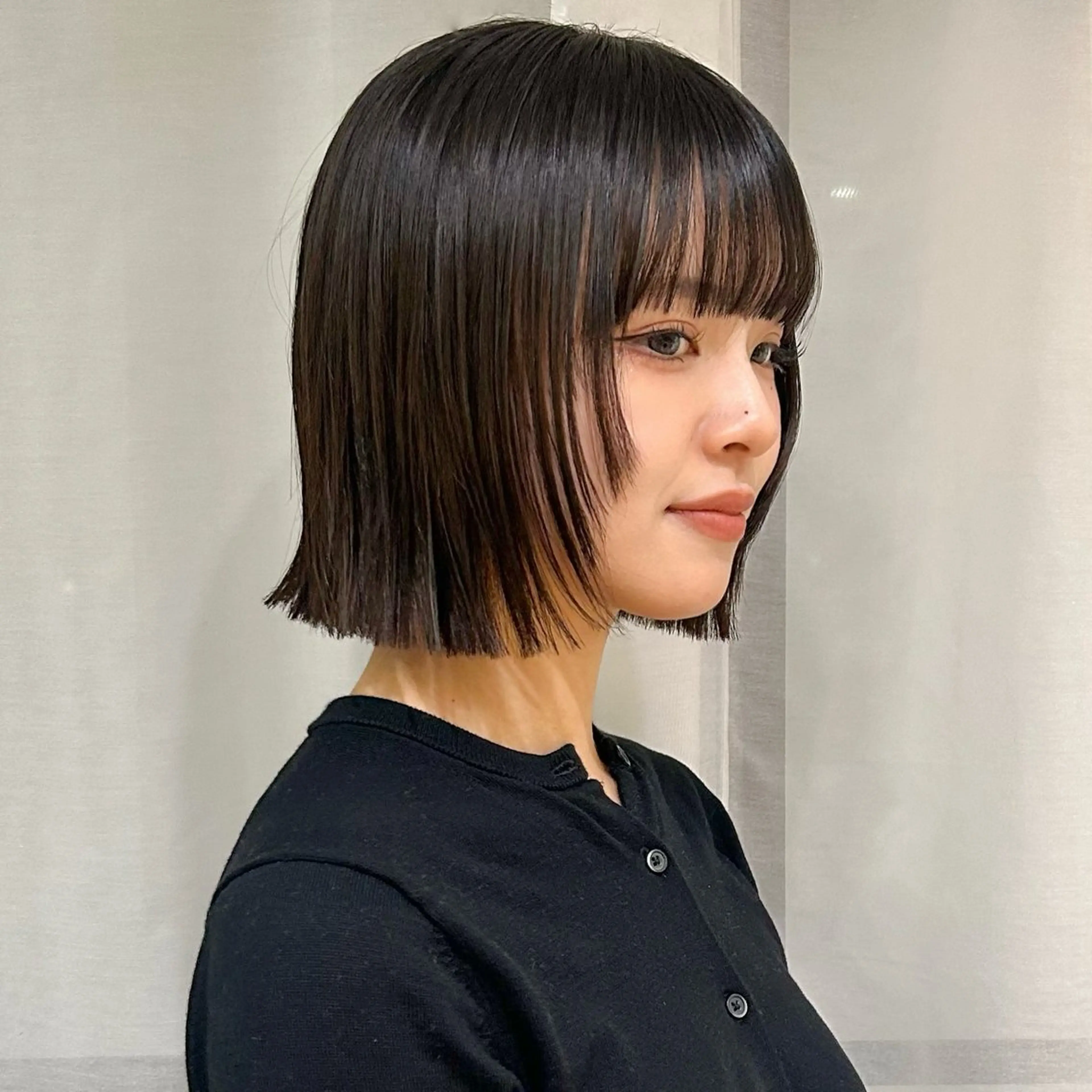 ミディアム カラー ボブ 顔まわりレイヤー 顔周りカット レイヤーカット カット ボブレイヤー/ ブリーチ/miyuuのヘアスタイル