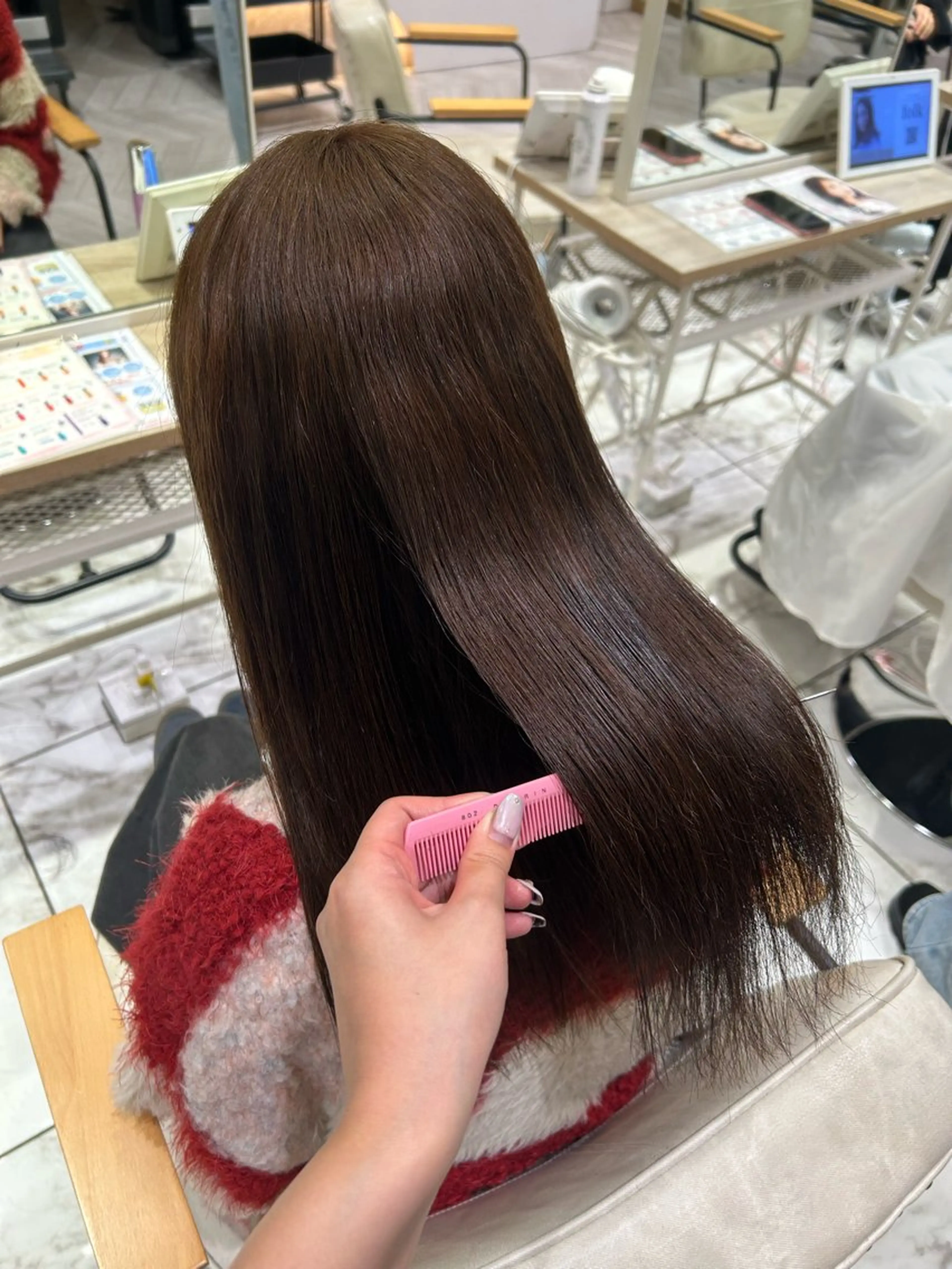 ロング カラー 暖色系ツヤカラー コトノ🫧のヘアスタイル