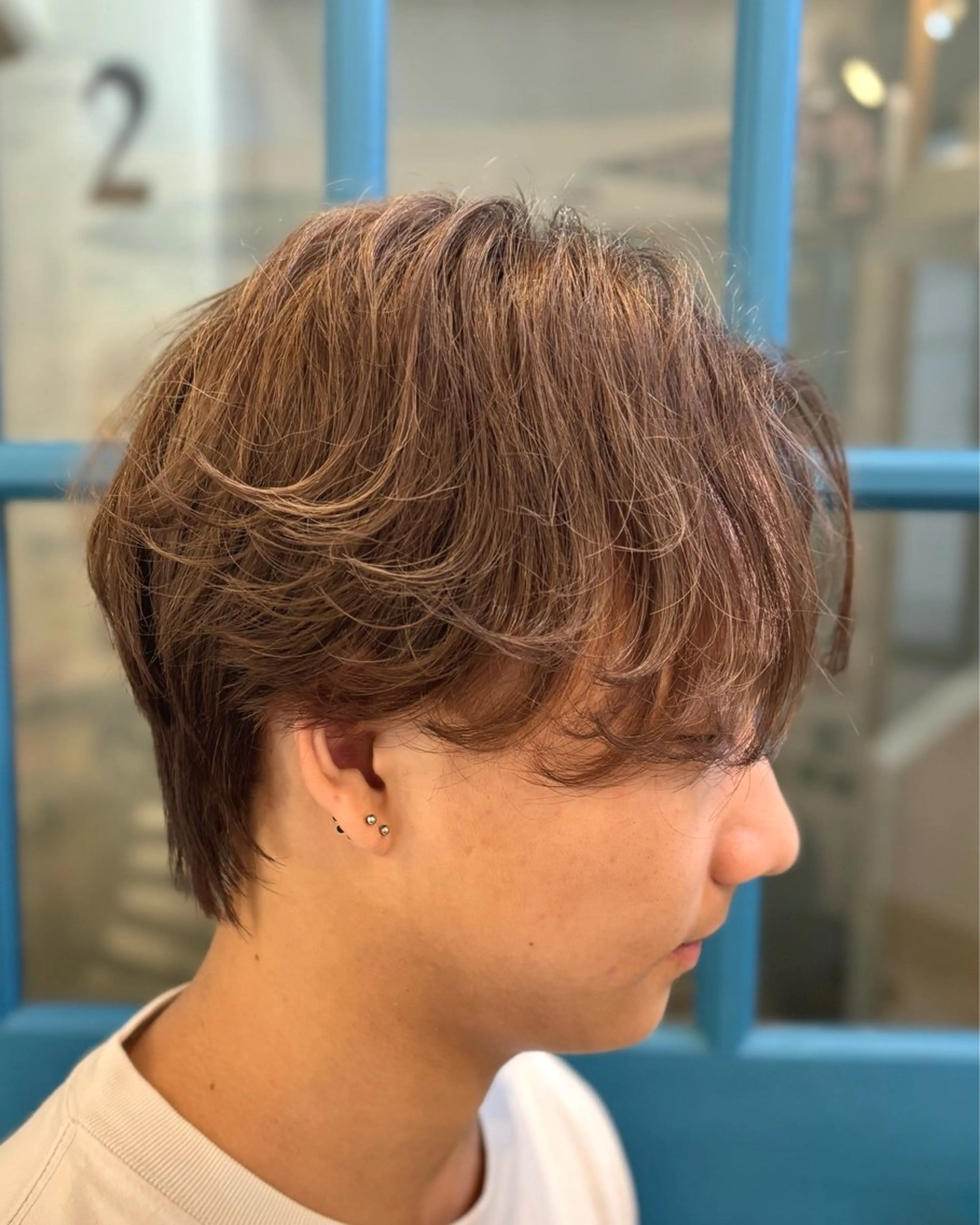 パーマ メンズ センターパート メンズパーマ ニュアンスパーマ カット パーマ ショート、韓国メンズ ヘアのかつらぎのヘアスタイル
