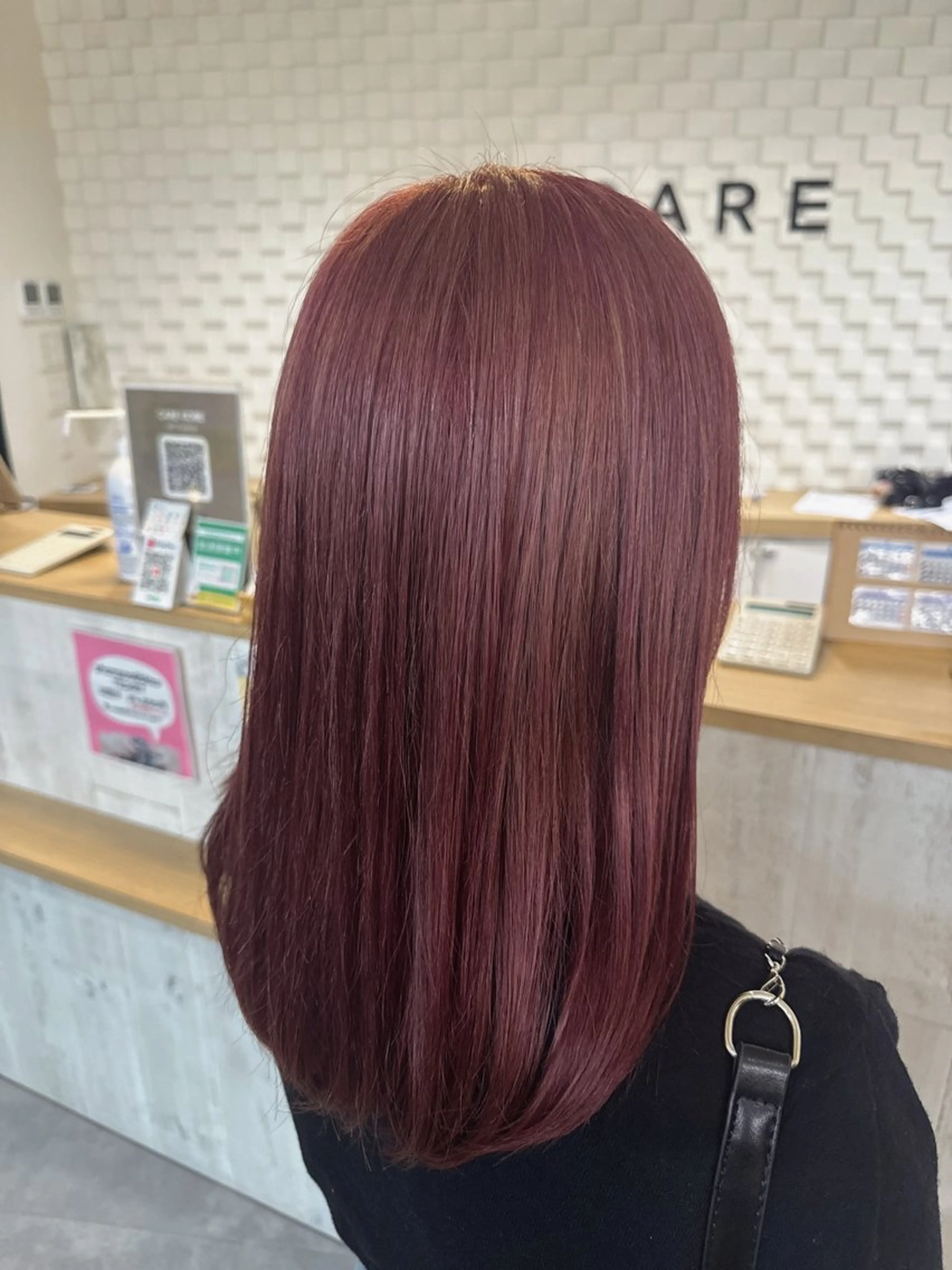 セミロング CARE神戸店所属・SAKI /カラー/神戸/三宮のヘアスタイル