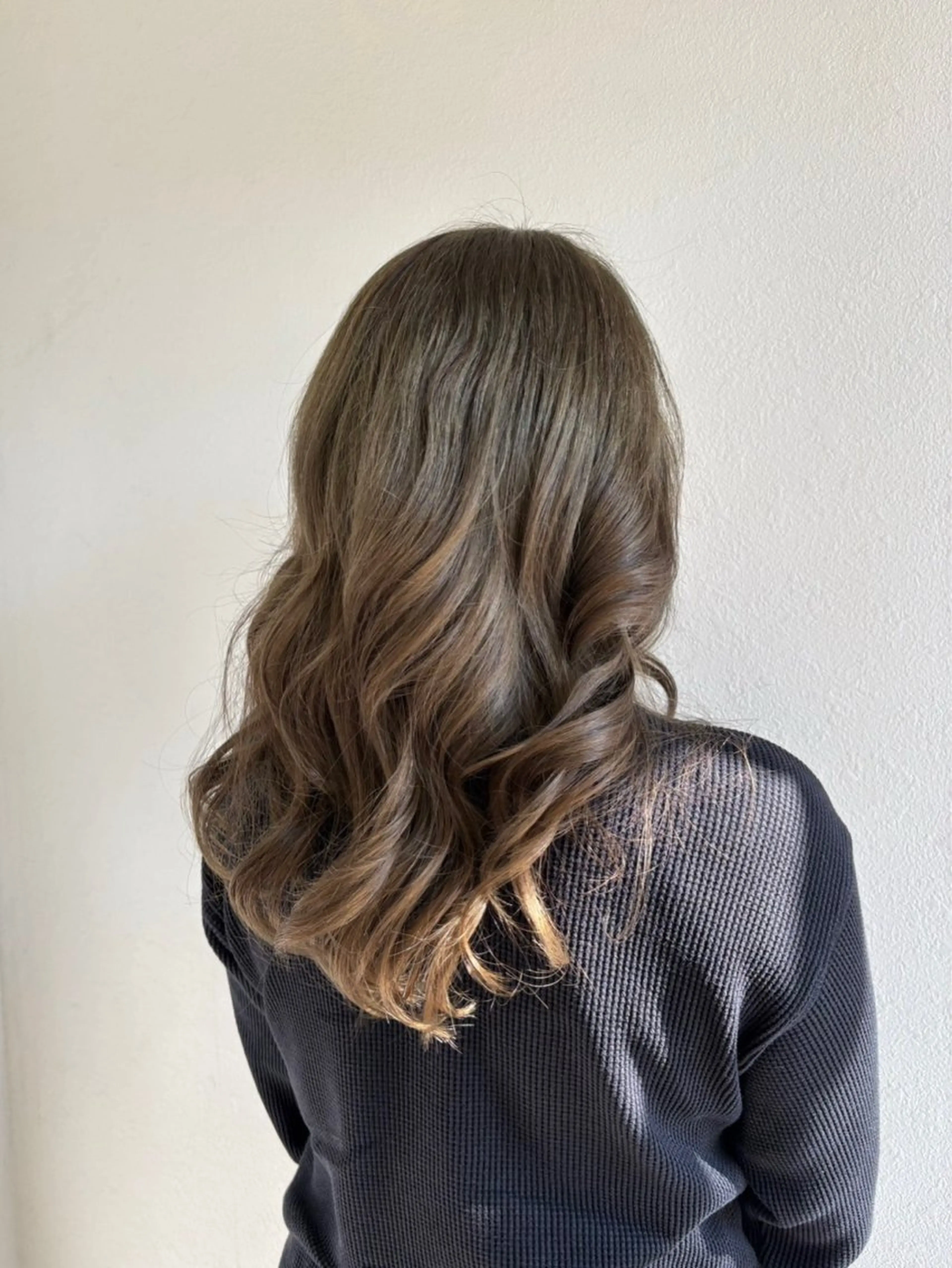 カラー 【アクイール】下村 天音のヘアスタイル