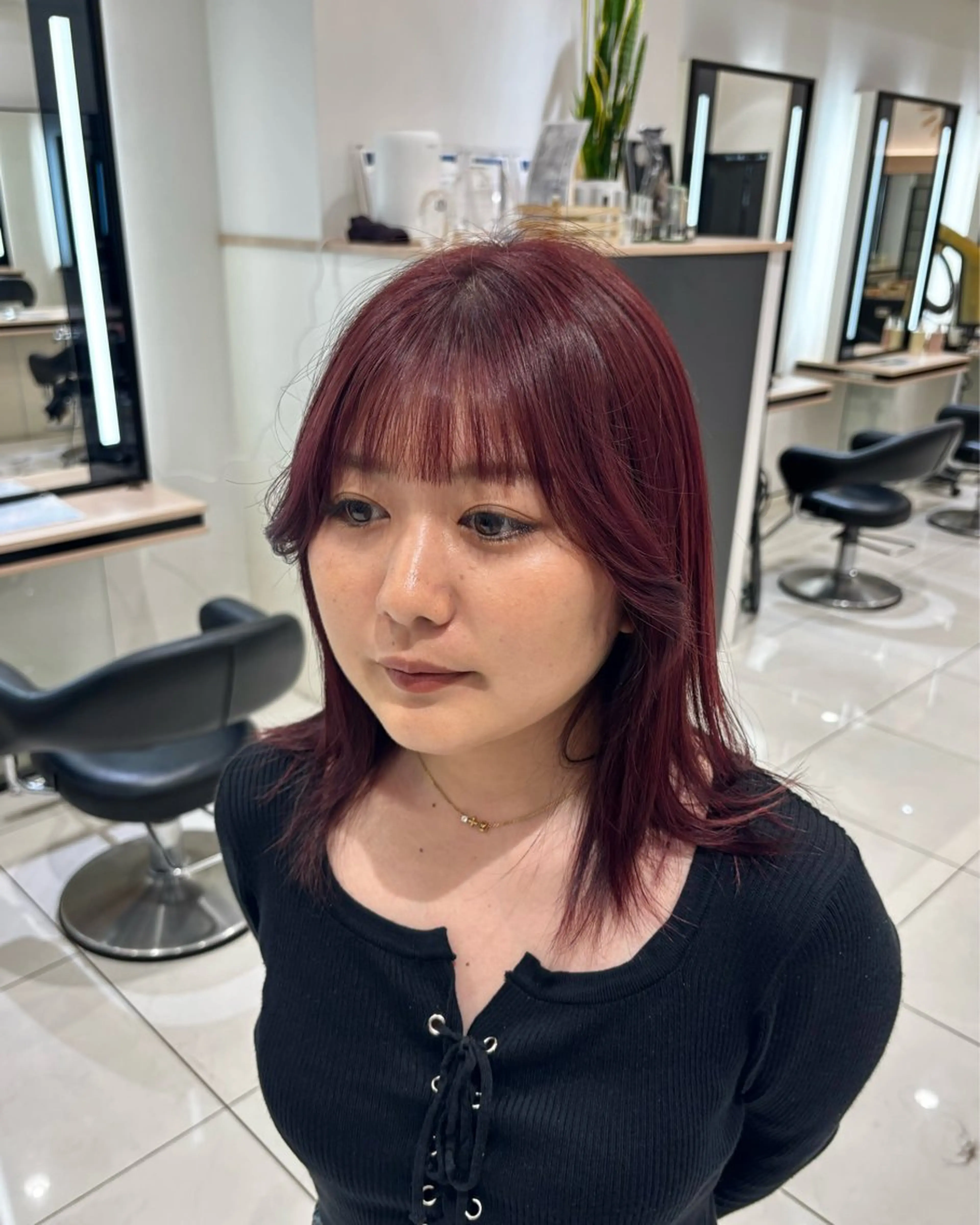 ミディアム ヘアカラー 辻村 彩華のヘアスタイル