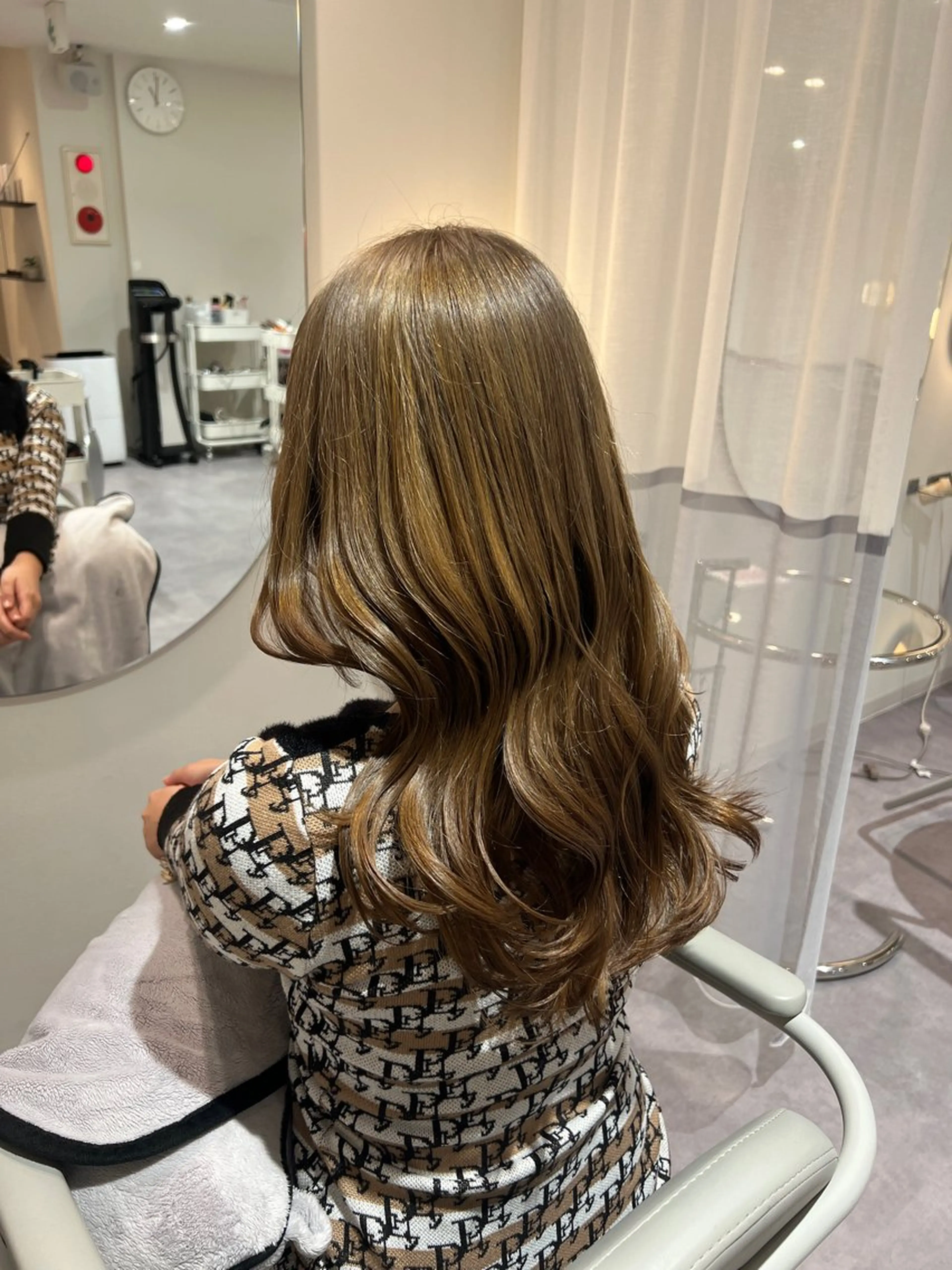 ロング ヘアカラー トリートメント 美髪✨艶髪✨髪質改善 カラー特化🌙鈴屋和のヘアスタイル