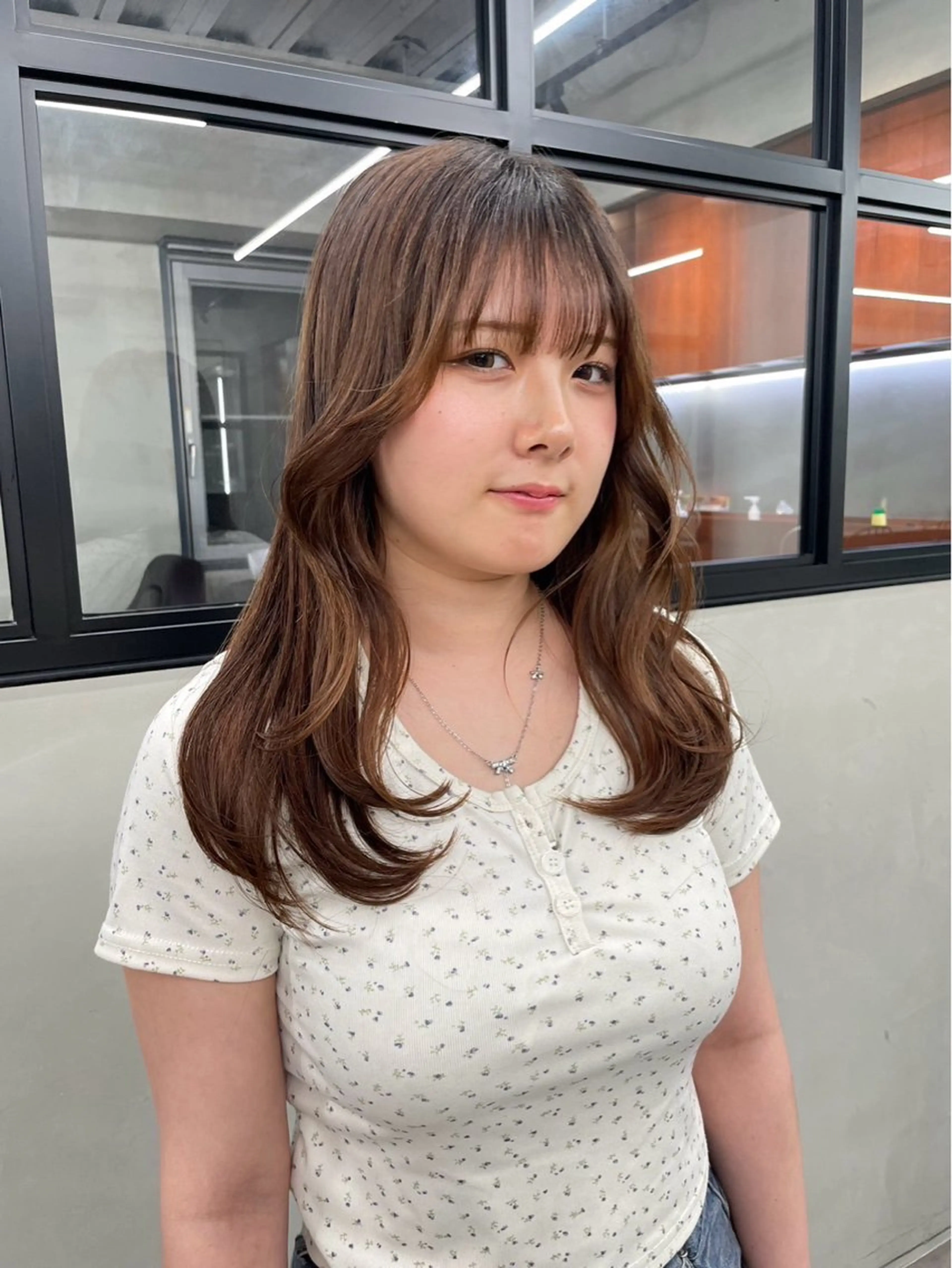 セミロング 横浜/ショート/ レイヤーカットのヘアスタイル